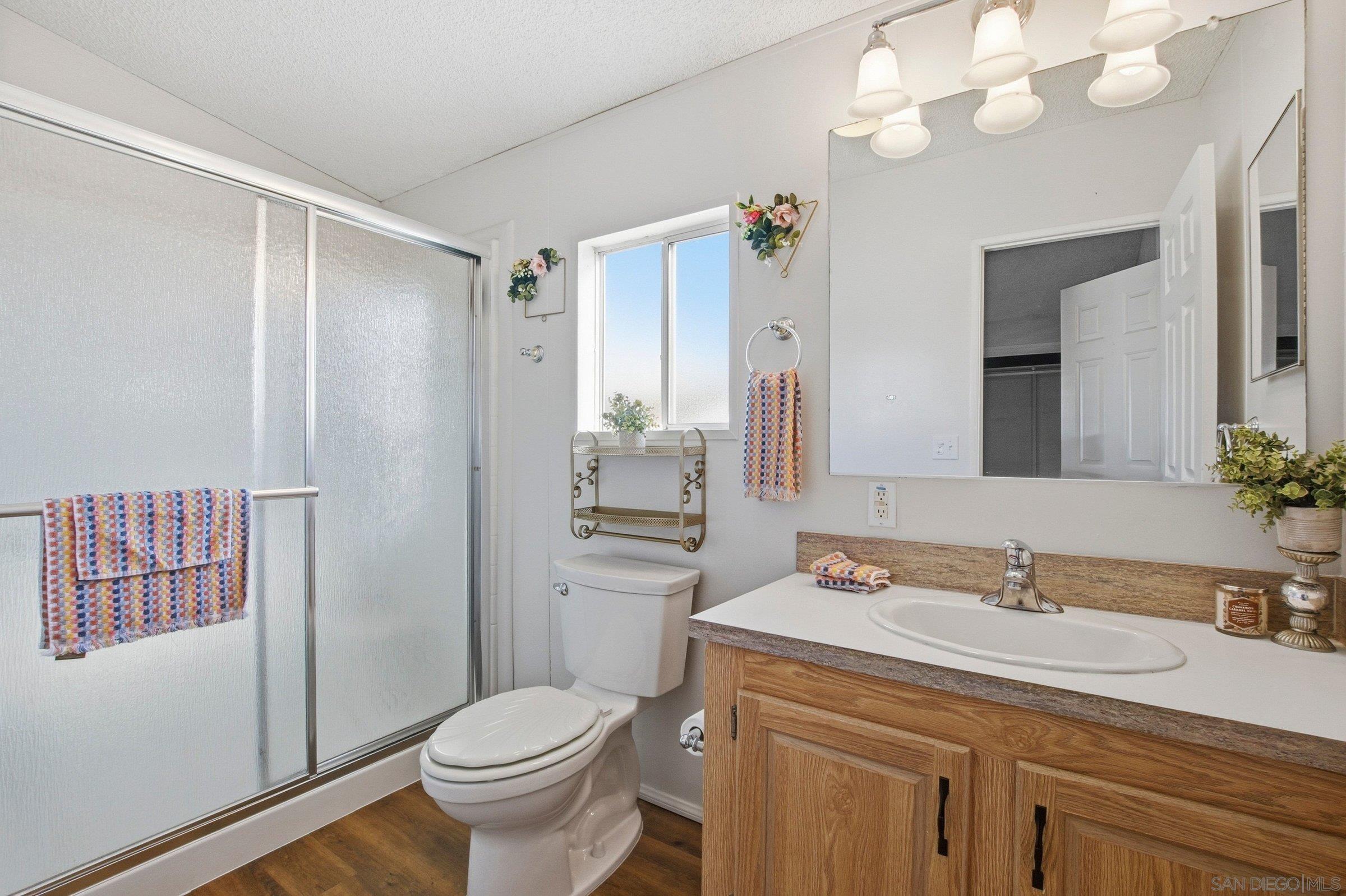 Detail Gallery Image 19 of 28 For 6460  Convoy Ct.  #46,  San Diego,  CA 92117 - 2 Beds | 2 Baths