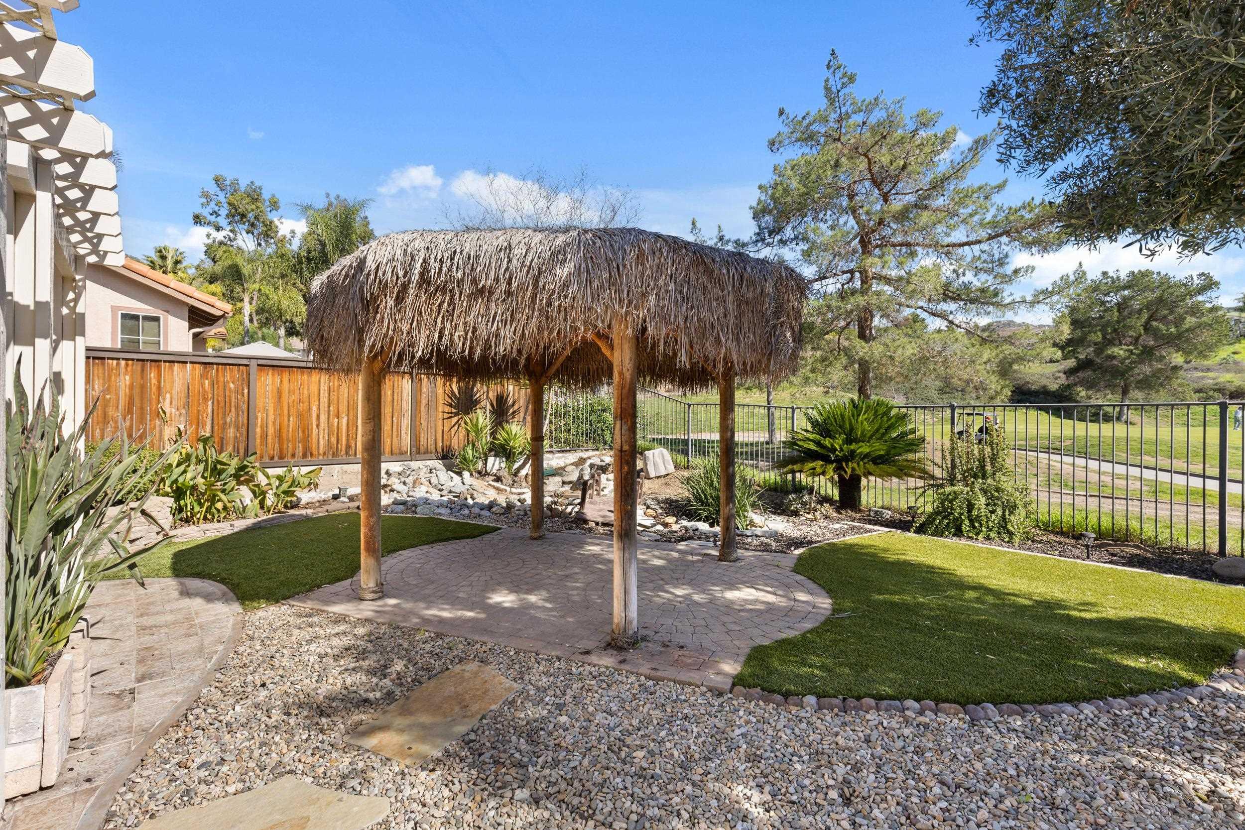 Detail Gallery Image 15 of 30 For 3133  Amberwood Ln, Escondido,  CA 92027 - 3 Beds | 3 Baths