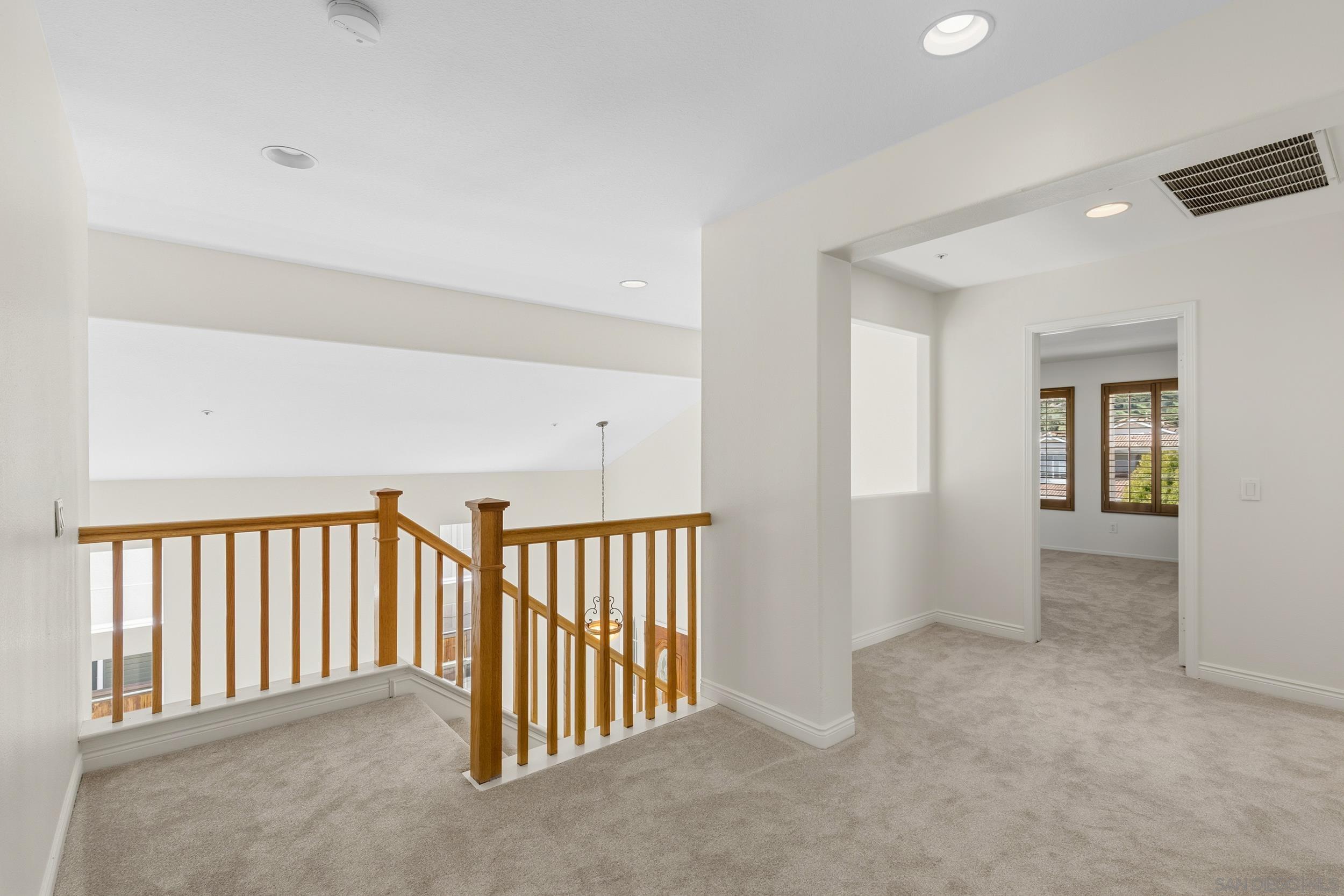 Detail Gallery Image 22 of 30 For 3133  Amberwood Ln, Escondido,  CA 92027 - 3 Beds | 3 Baths