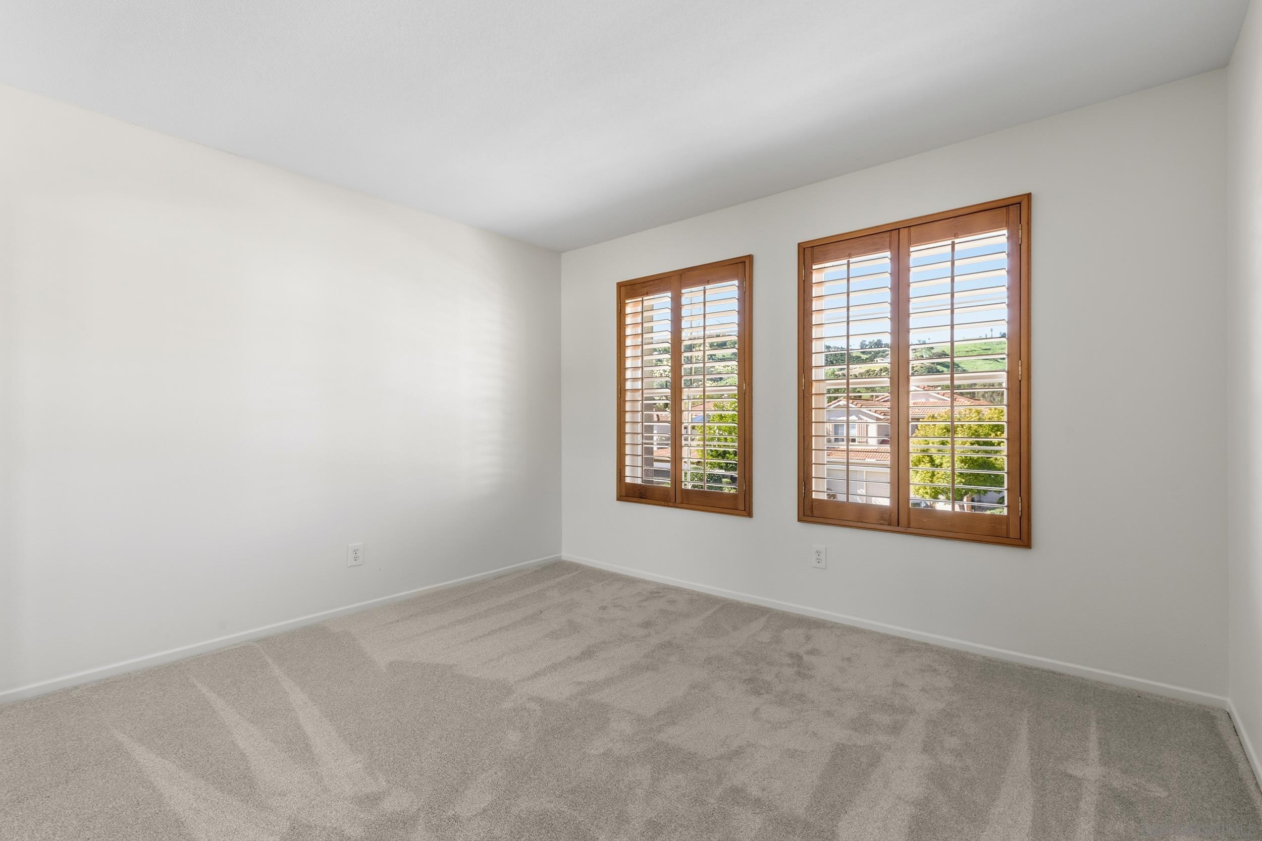 Detail Gallery Image 23 of 30 For 3133  Amberwood Ln, Escondido,  CA 92027 - 3 Beds | 3 Baths