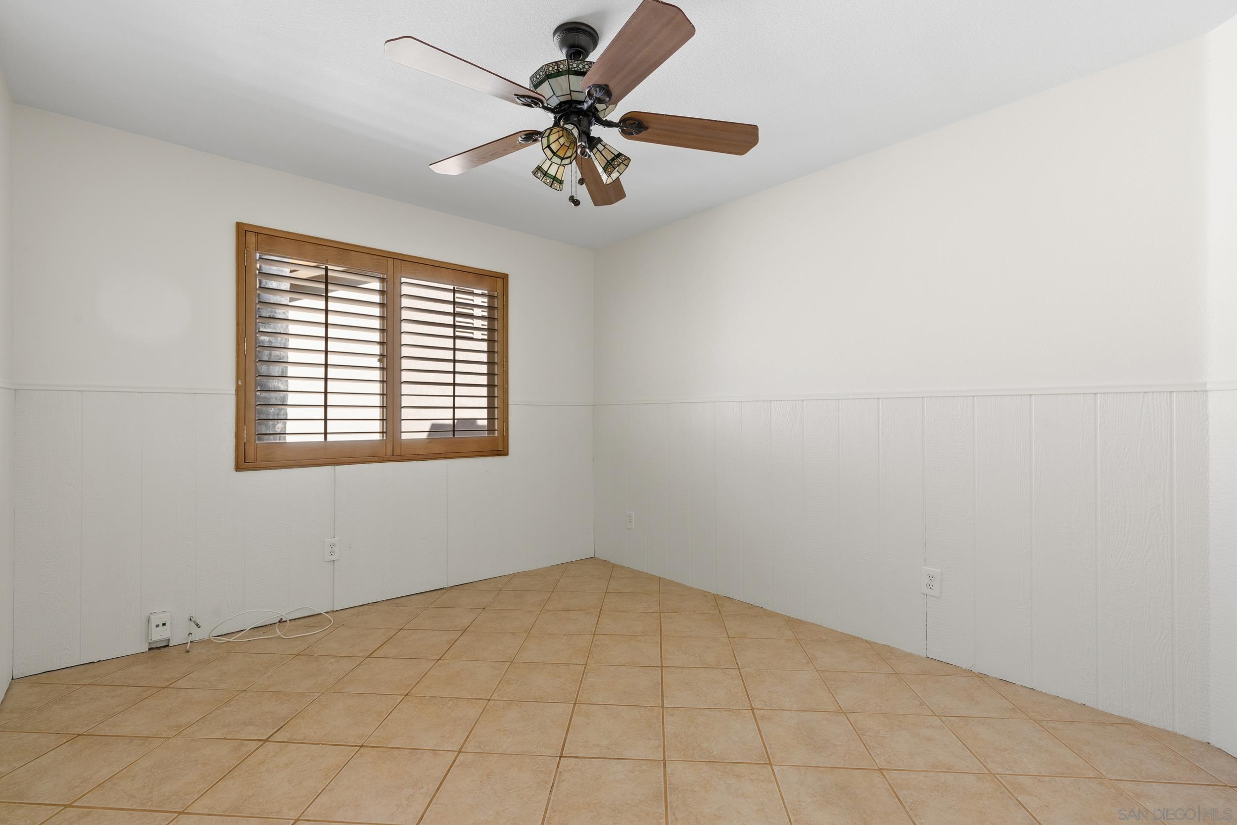 Detail Gallery Image 25 of 30 For 3133  Amberwood Ln, Escondido,  CA 92027 - 3 Beds | 3 Baths