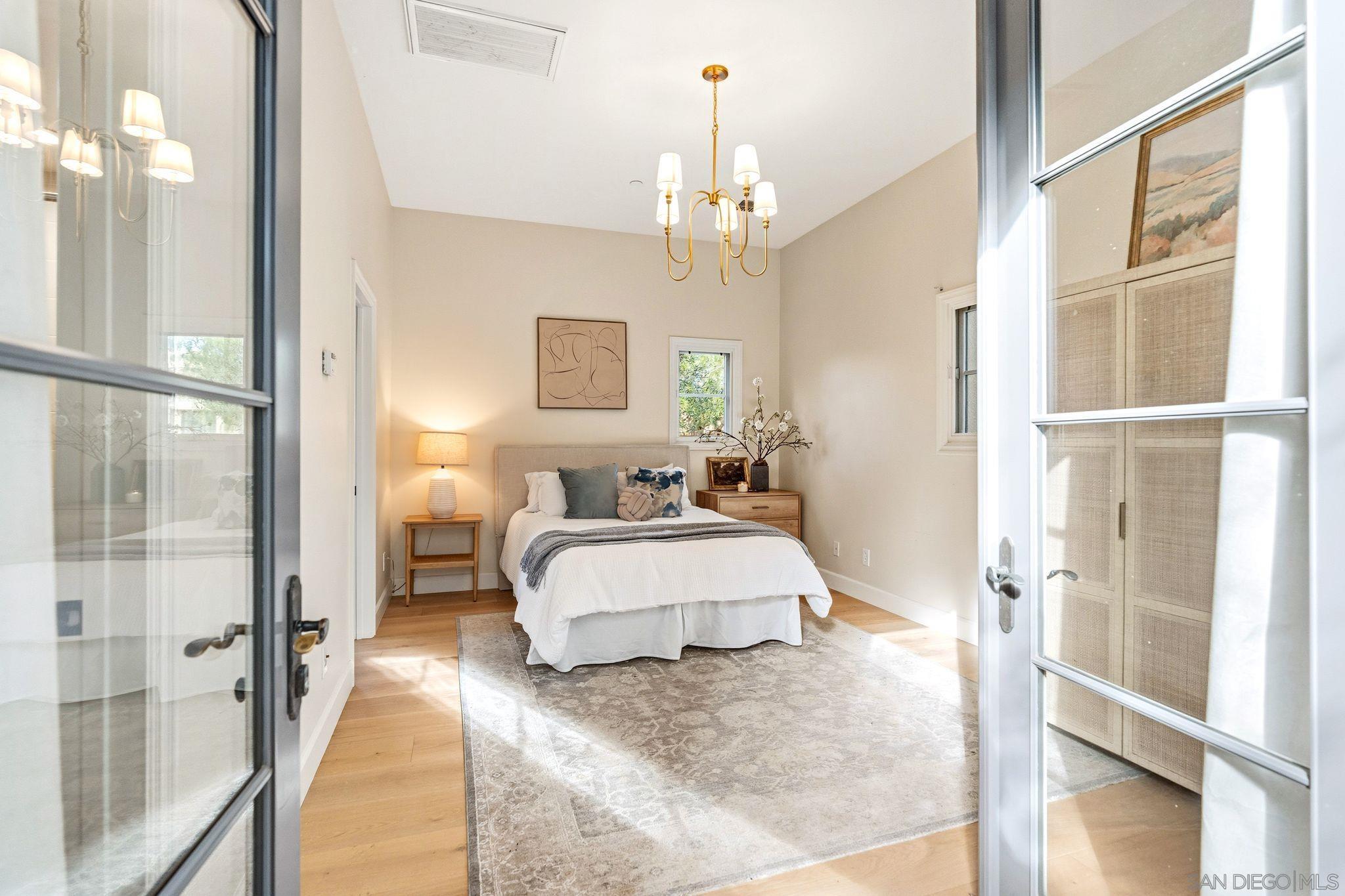 Detail Gallery Image 4 of 33 For 8308  Top O the Morning Way, San Diego,  CA 92127 - 5 Beds | 5/1 Baths