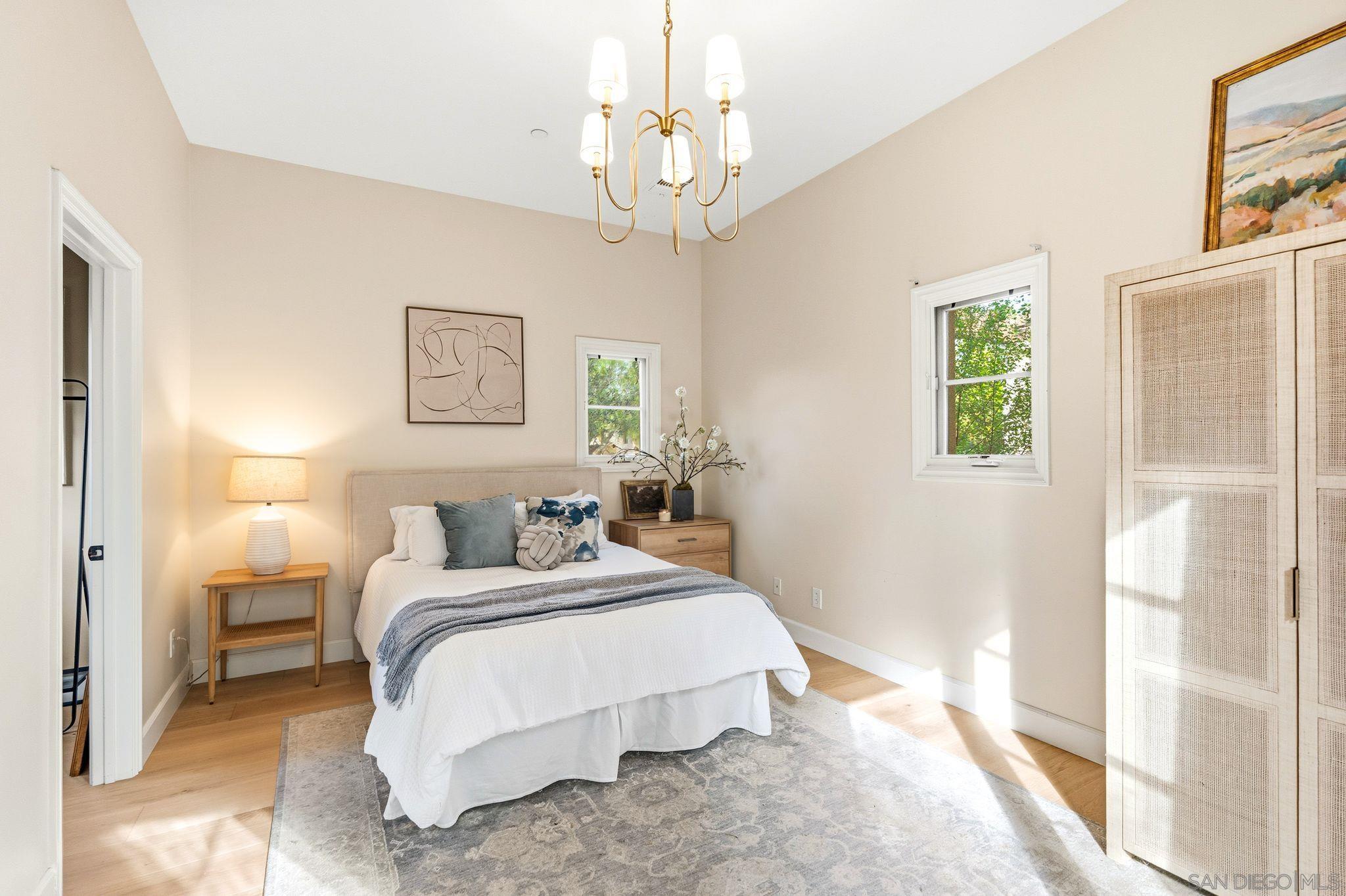 Detail Gallery Image 5 of 33 For 8308  Top O the Morning Way, San Diego,  CA 92127 - 5 Beds | 5/1 Baths