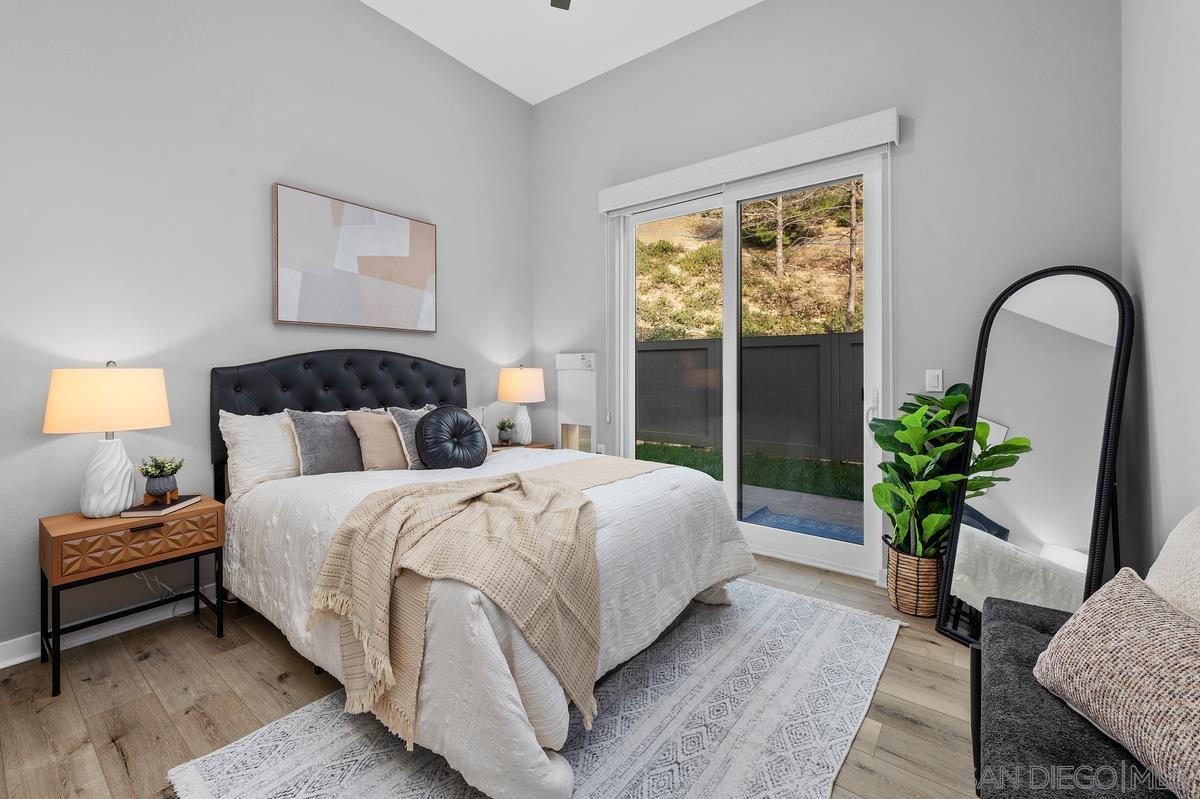 Detail Gallery Image 5 of 20 For 2900  via Alta Pl, San Diego,  CA 92108 - 3 Beds | 3 Baths