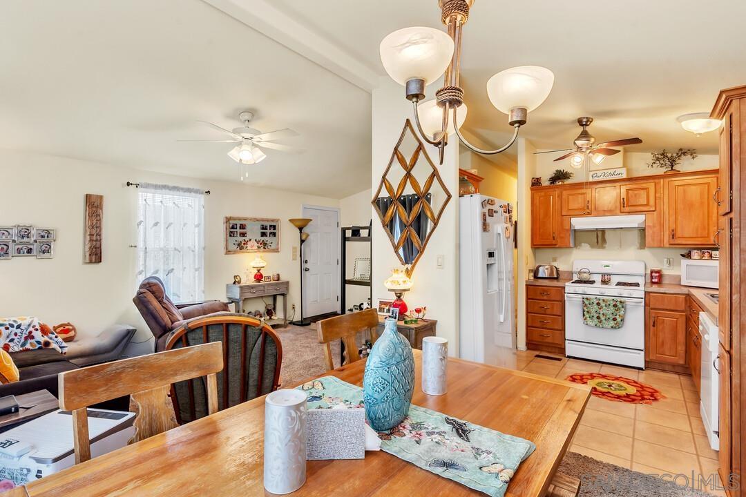 Detail Gallery Image 7 of 25 For 677  G St  Spc 51,  Chula Vista,  CA 91910 - 2 Beds | 2 Baths