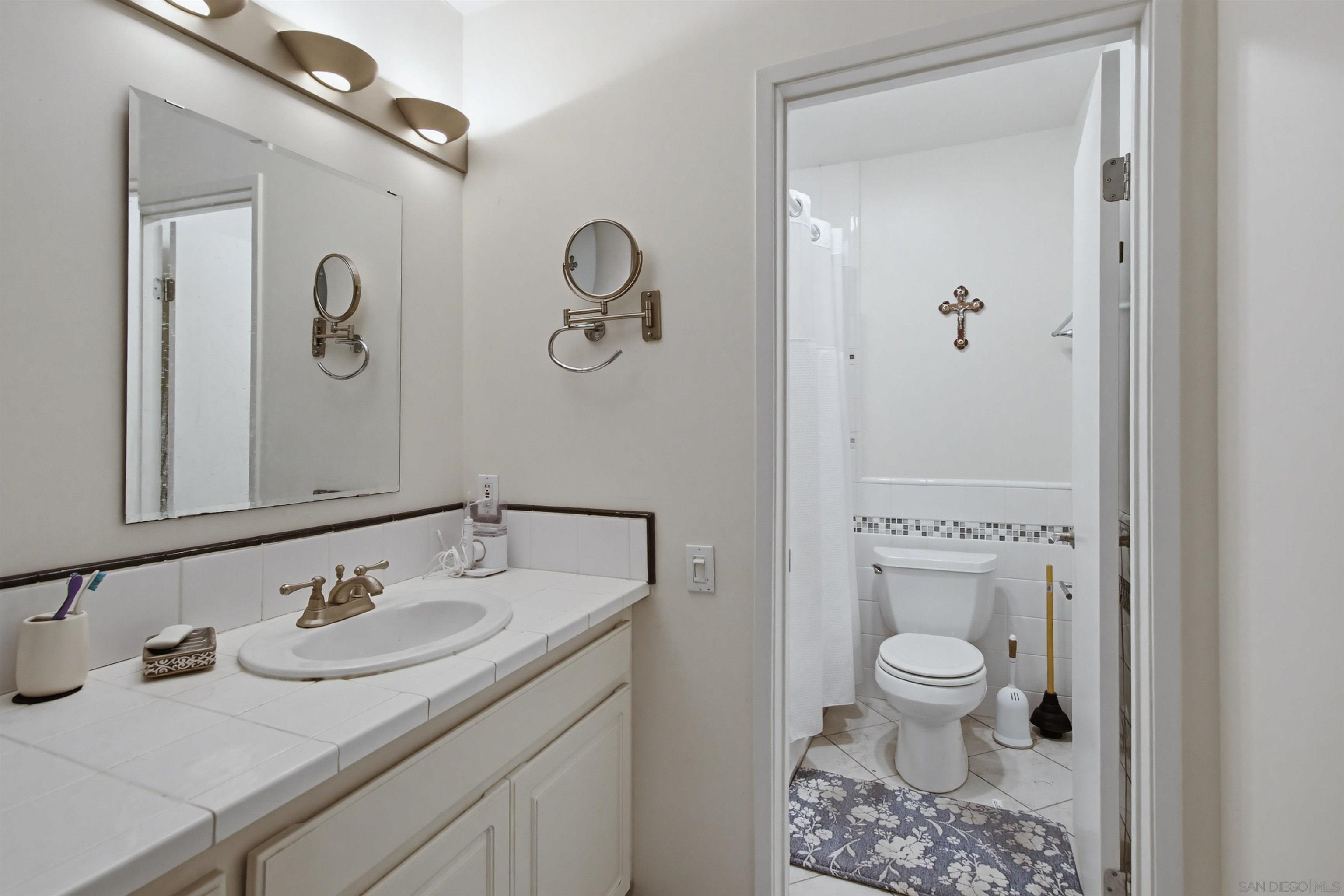 Detail Gallery Image 16 of 32 For 1235  Parker Pl  1f,  San Diego,  CA 92109 - 2 Beds | 2 Baths