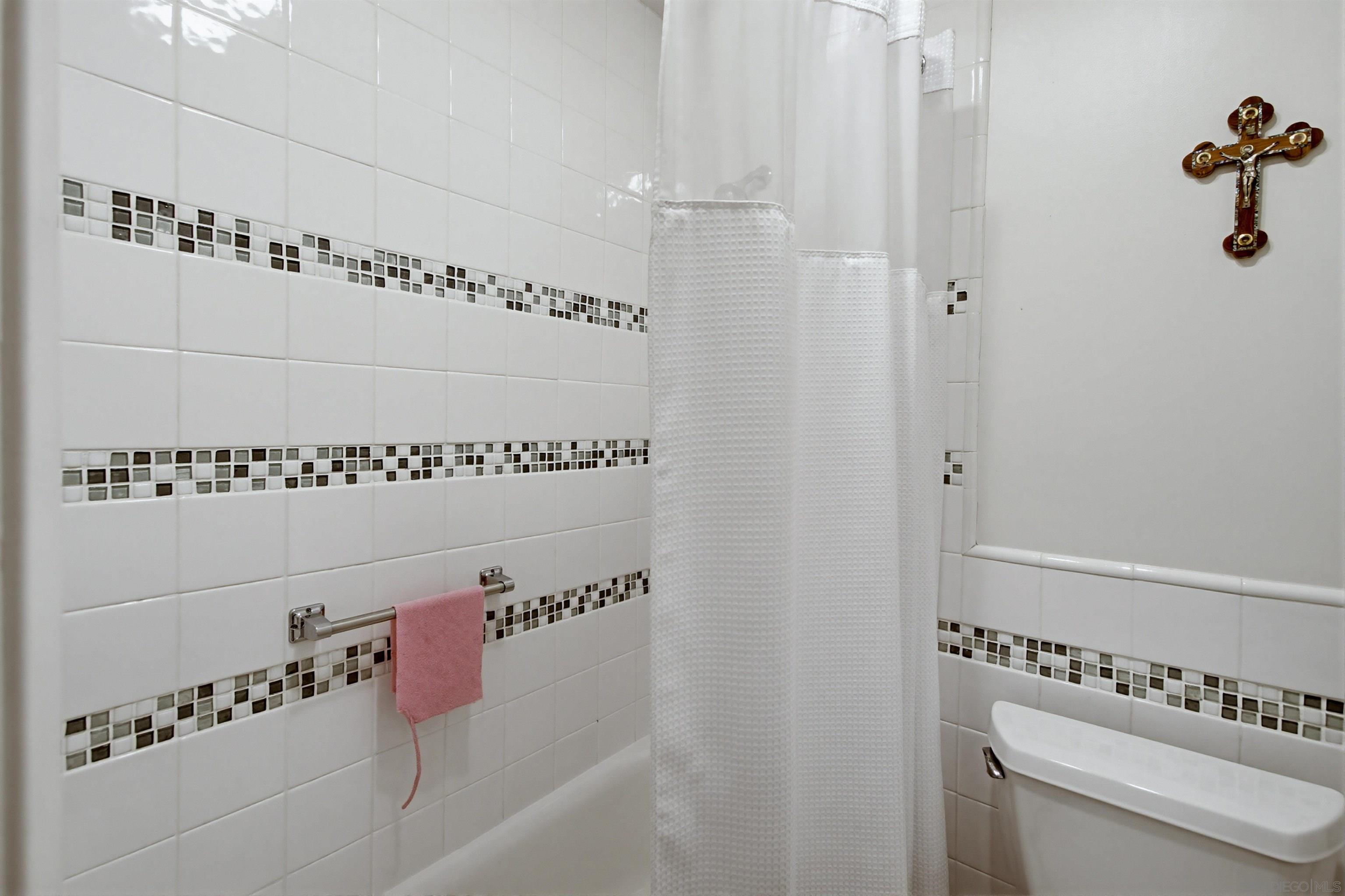 Detail Gallery Image 17 of 32 For 1235  Parker Pl  1f,  San Diego,  CA 92109 - 2 Beds | 2 Baths