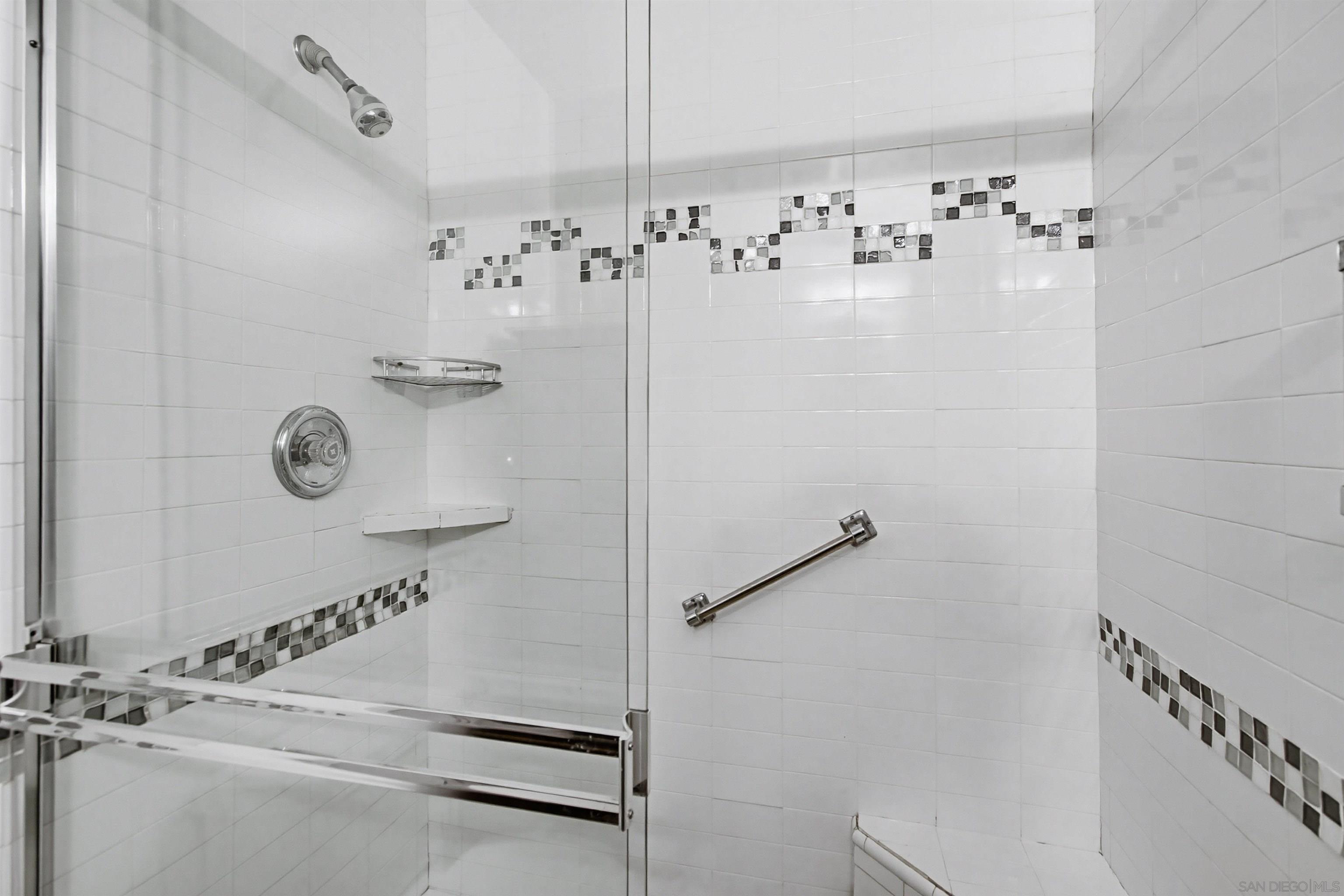 Detail Gallery Image 19 of 32 For 1235  Parker Pl  1f,  San Diego,  CA 92109 - 2 Beds | 2 Baths
