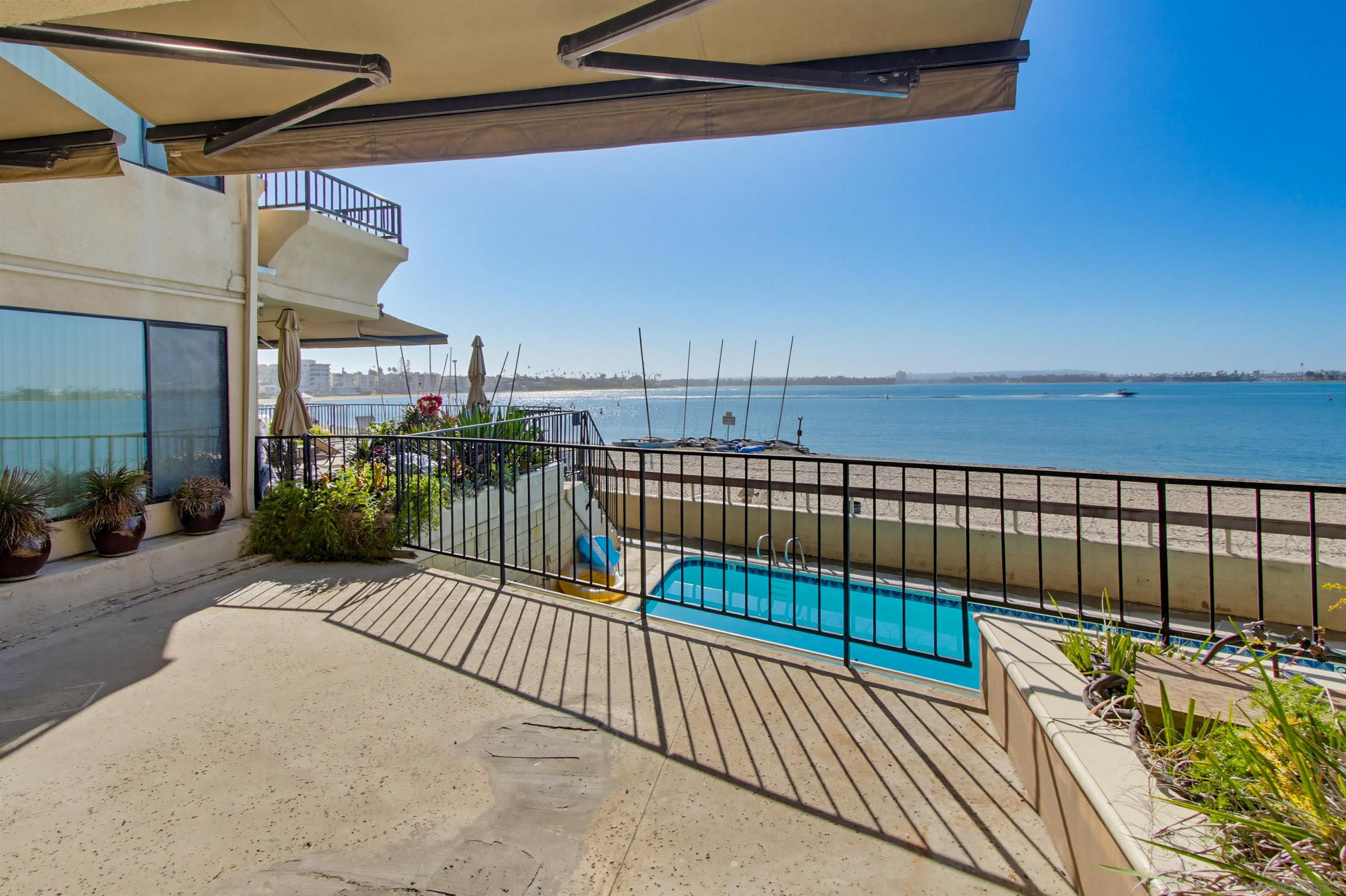 Detail Gallery Image 20 of 32 For 1235  Parker Pl  1f,  San Diego,  CA 92109 - 2 Beds | 2 Baths