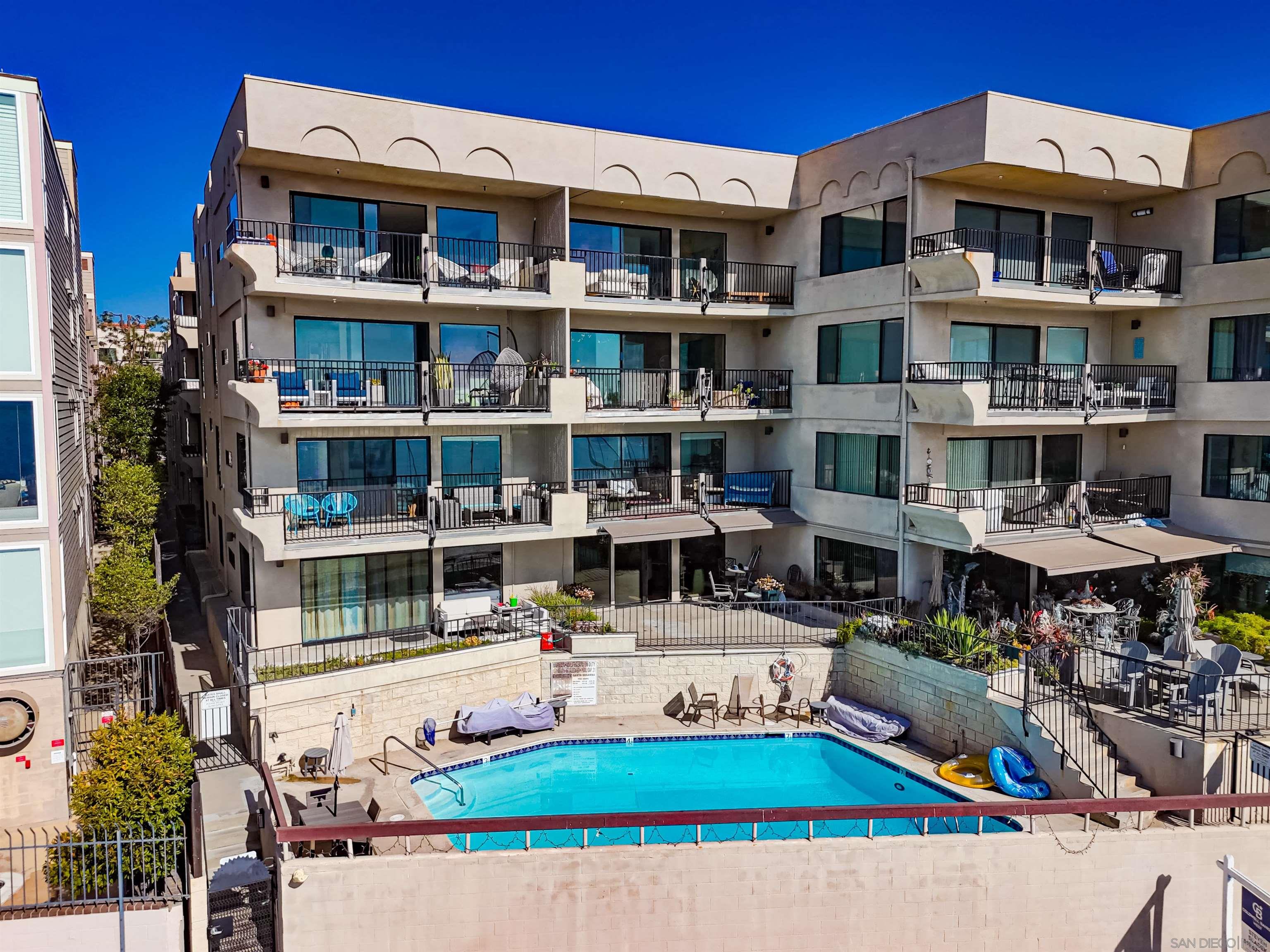 Detail Gallery Image 23 of 32 For 1235  Parker Pl  1f,  San Diego,  CA 92109 - 2 Beds | 2 Baths