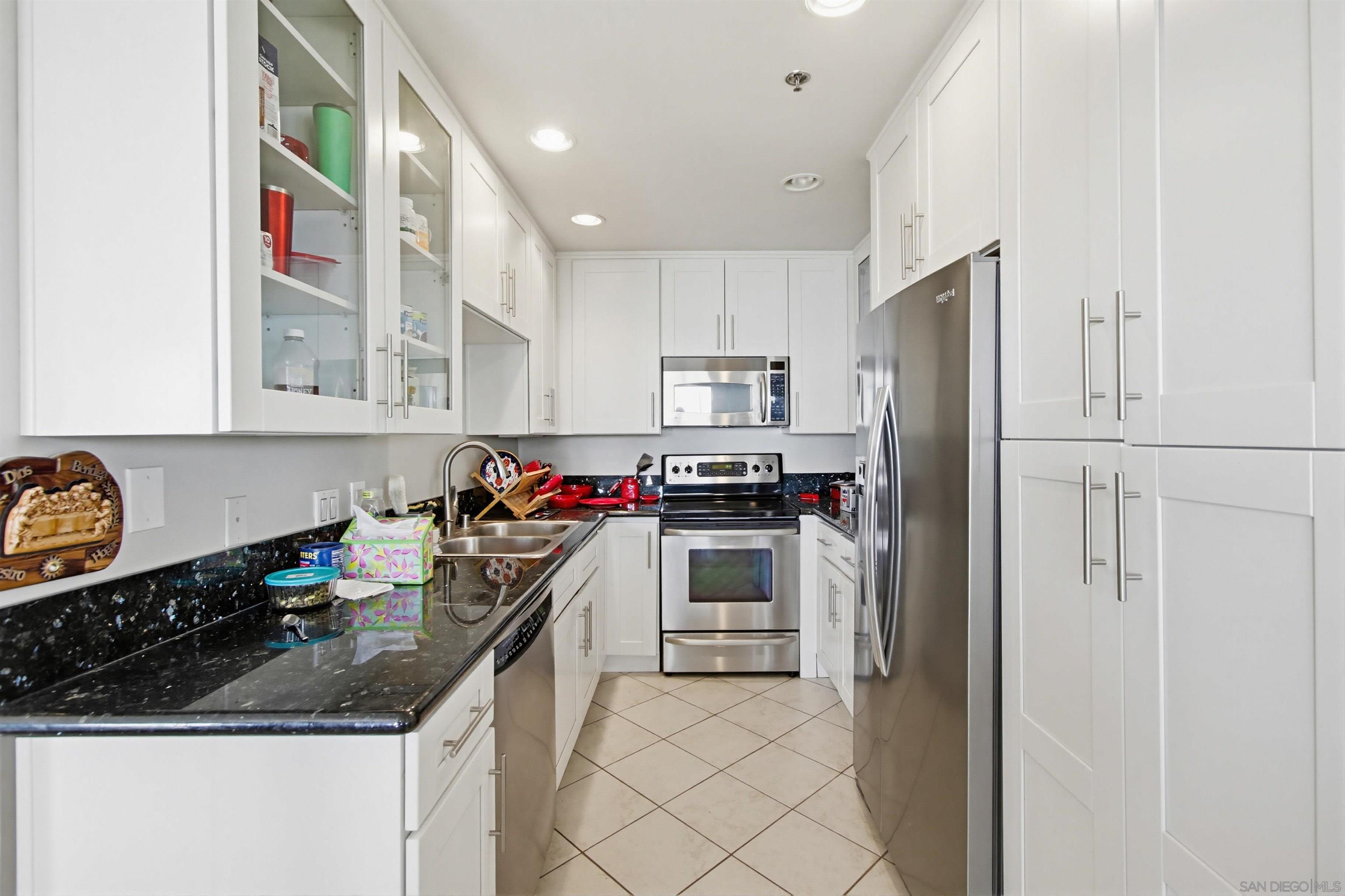 Detail Gallery Image 10 of 32 For 1235  Parker Pl  1f,  San Diego,  CA 92109 - 2 Beds | 2 Baths