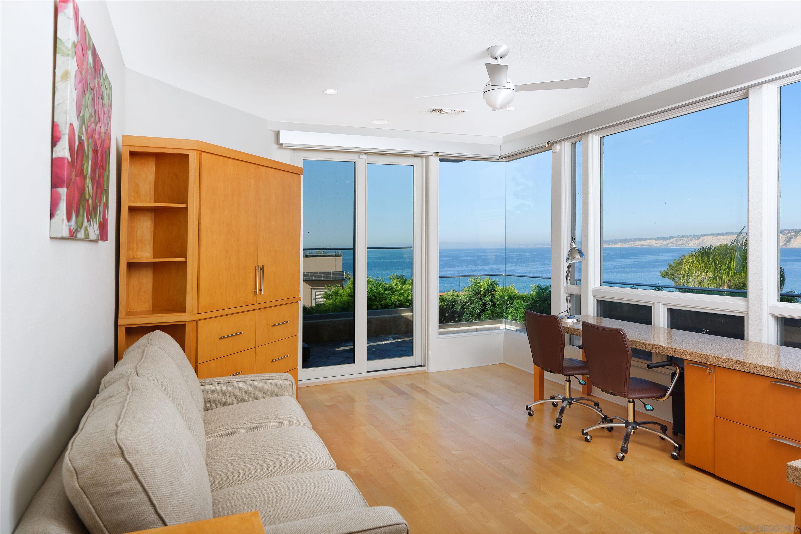 Detail Gallery Image 19 of 32 For 7825  Prospect Pl, La Jolla,  CA 92037 - 4 Beds | 4/2 Baths