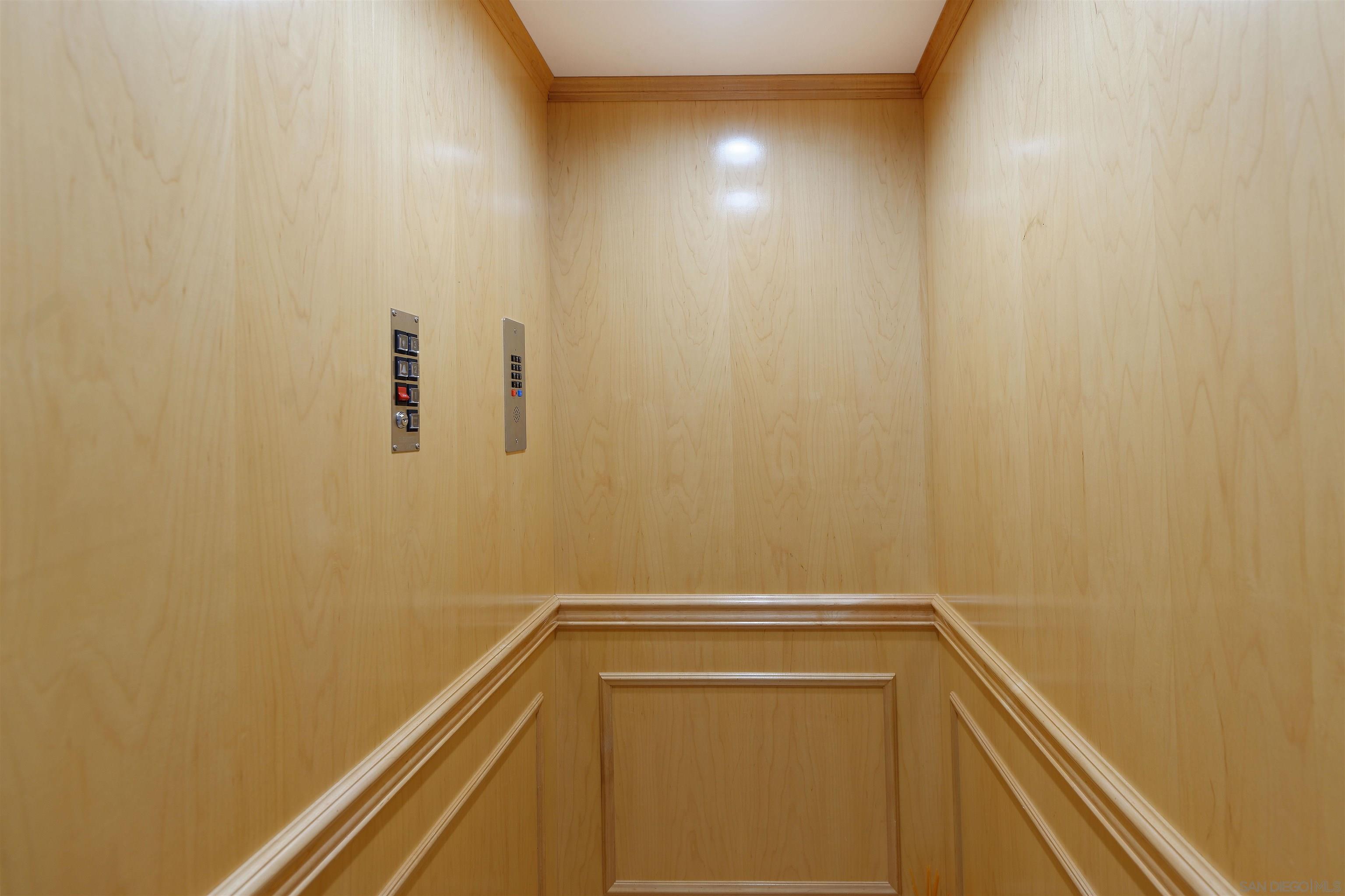 Detail Gallery Image 20 of 32 For 7825  Prospect Pl, La Jolla,  CA 92037 - 4 Beds | 4/2 Baths