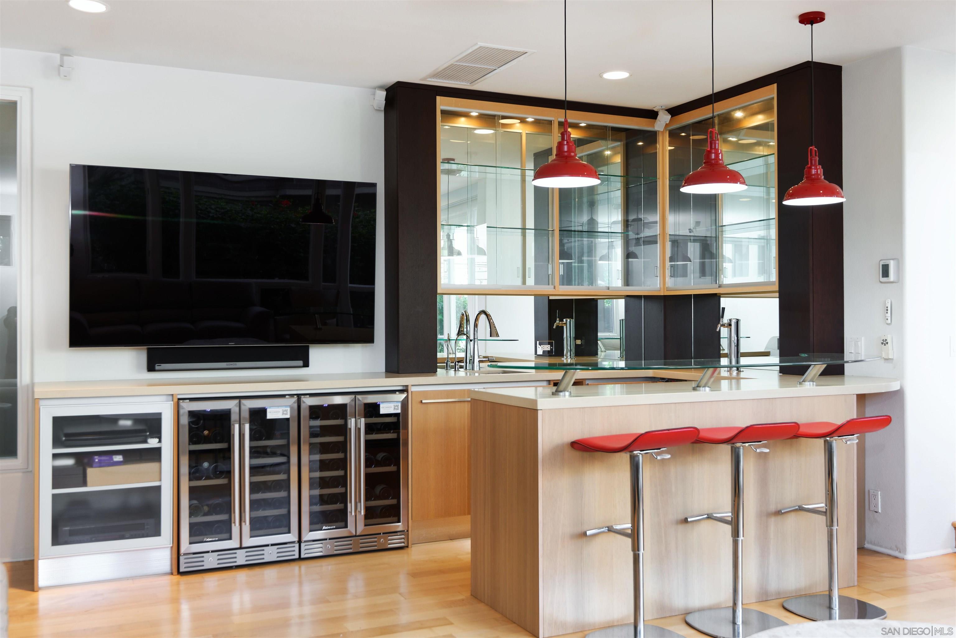 Detail Gallery Image 21 of 32 For 7825  Prospect Pl, La Jolla,  CA 92037 - 4 Beds | 4/2 Baths