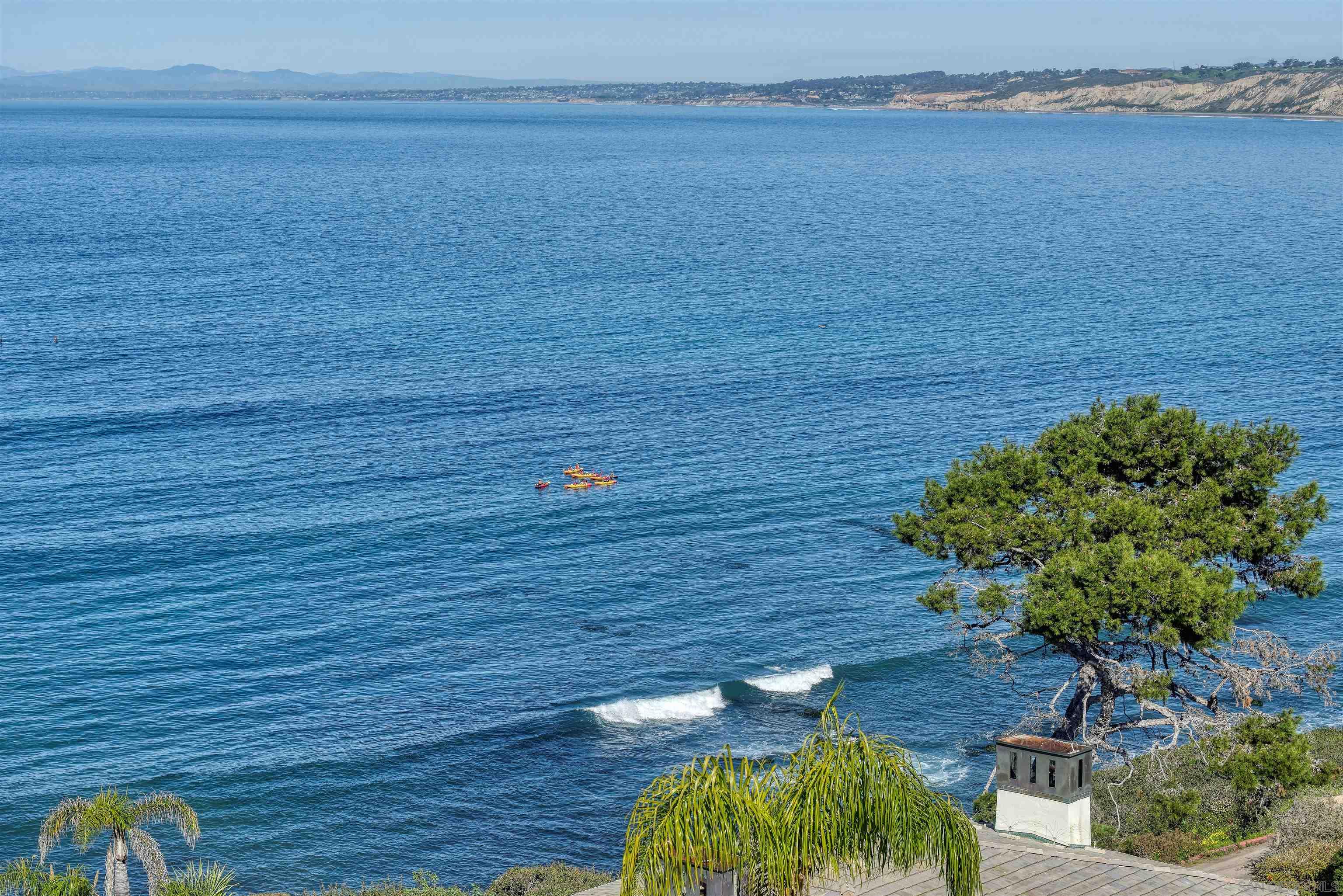 Detail Gallery Image 26 of 32 For 7825  Prospect Pl, La Jolla,  CA 92037 - 4 Beds | 4/2 Baths