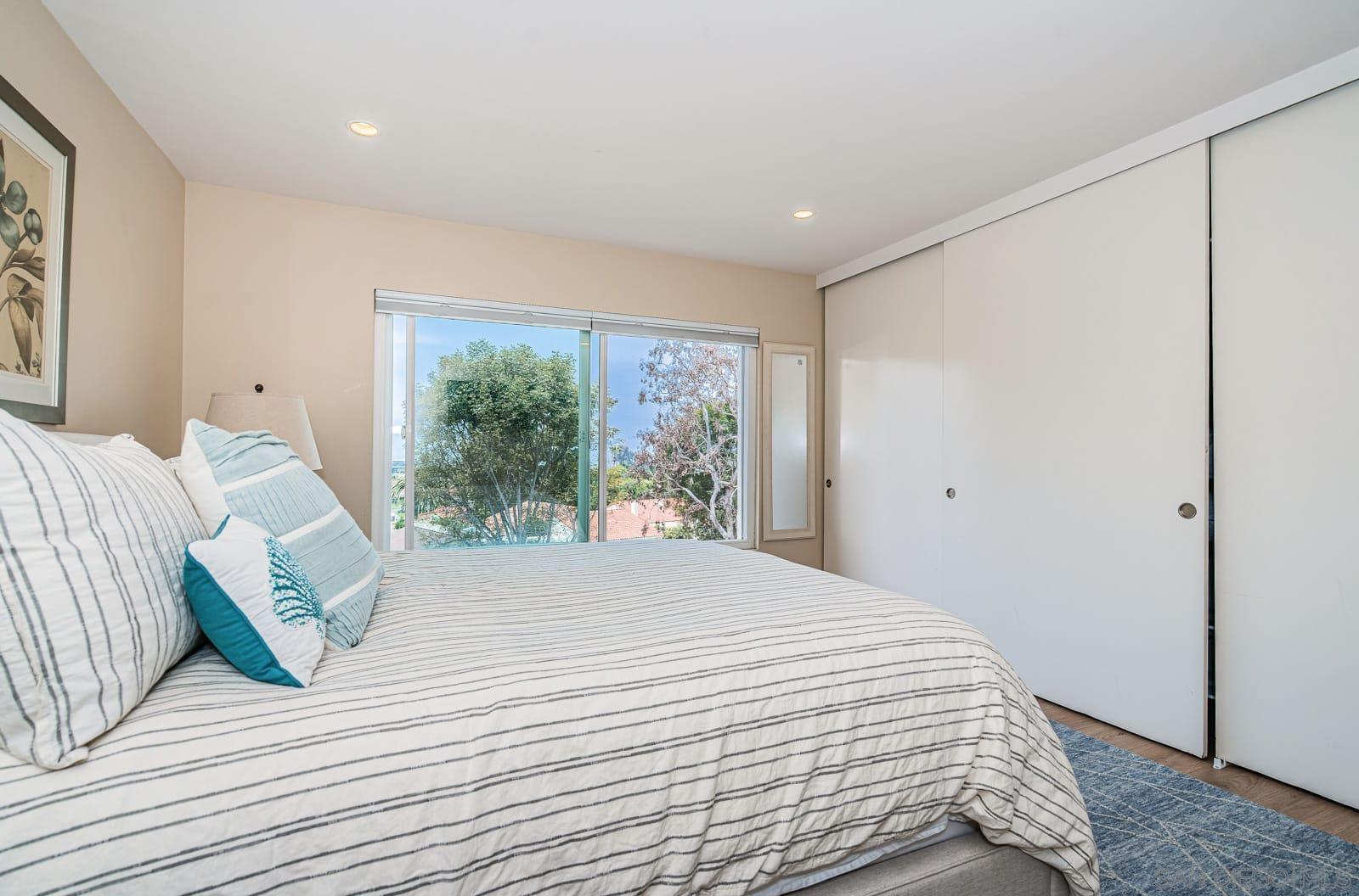 Detail Gallery Image 15 of 28 For 901  Caminito Madrigal  E, Carlsbad,  CA 92011 - 2 Beds | 2 Baths