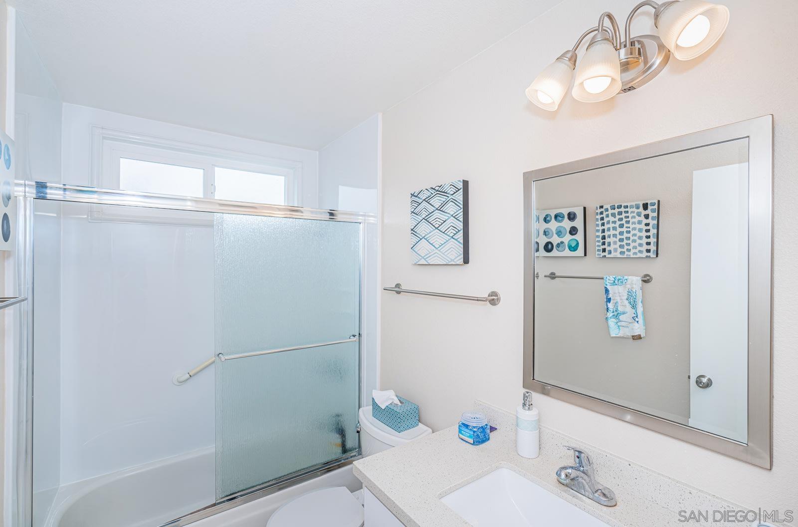 Detail Gallery Image 20 of 28 For 901  Caminito Madrigal  E, Carlsbad,  CA 92011 - 2 Beds | 2 Baths