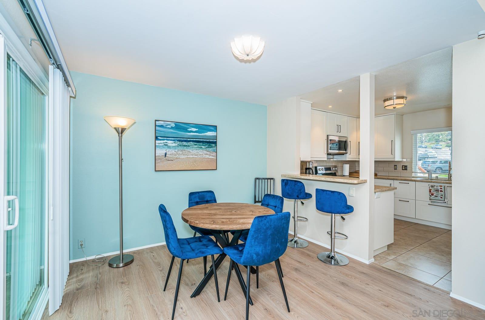 Detail Gallery Image 8 of 28 For 901  Caminito Madrigal  E, Carlsbad,  CA 92011 - 2 Beds | 2 Baths