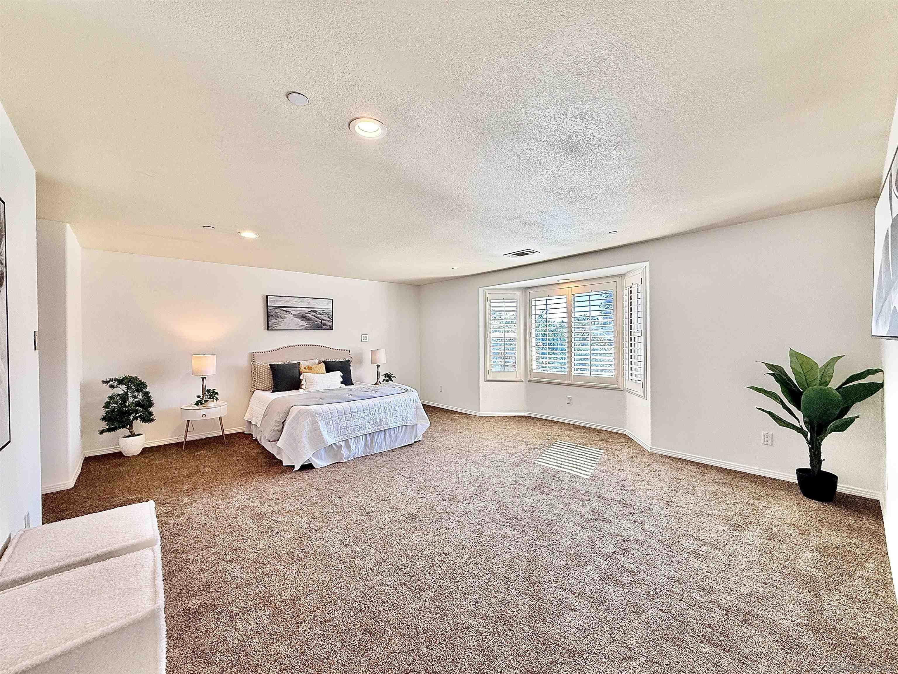 Detail Gallery Image 21 of 36 For 8364  Lake Ashwood Ave, San Diego,  CA 92119 - 4 Beds | 2/1 Baths