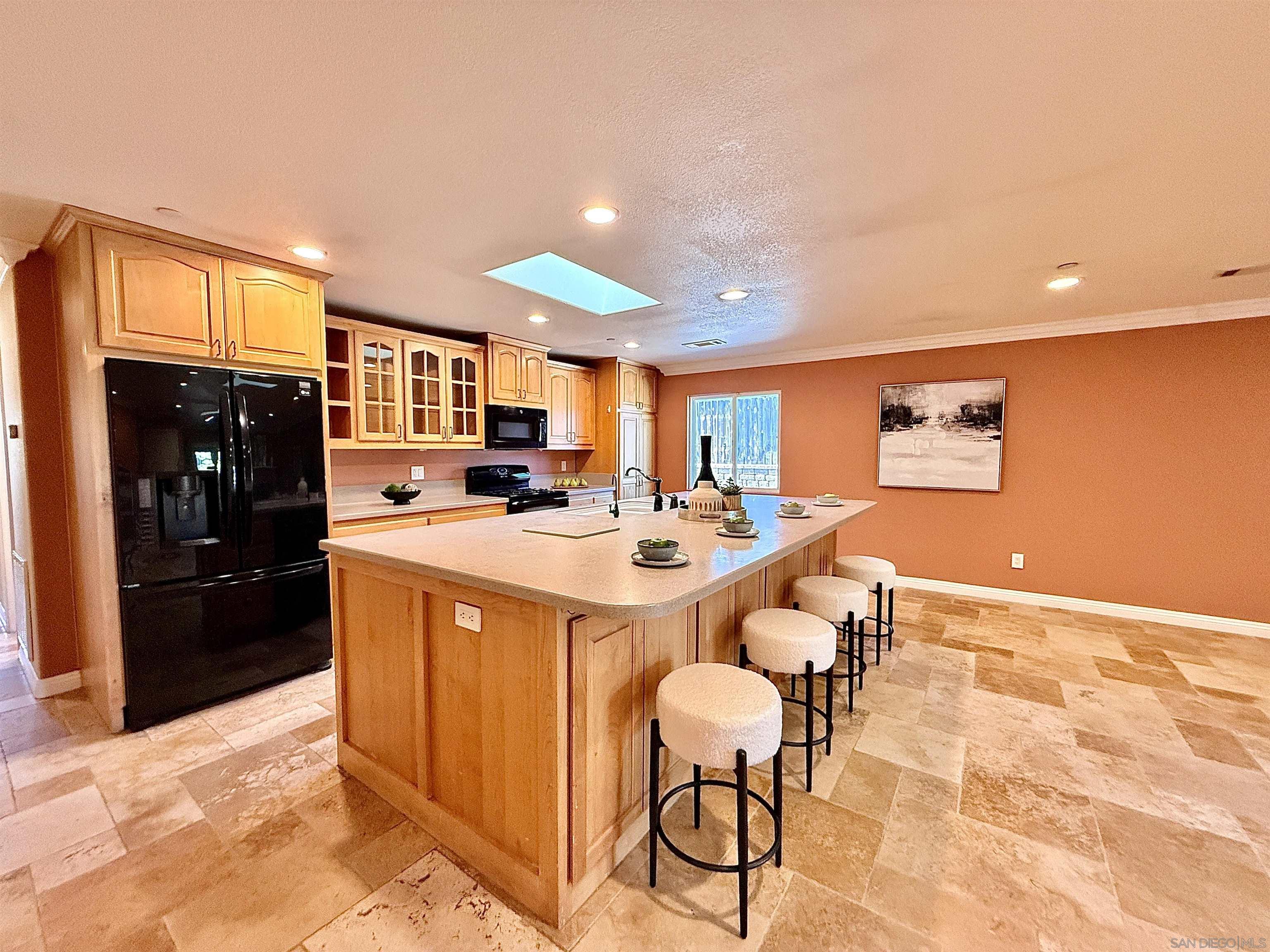 Detail Gallery Image 6 of 36 For 8364  Lake Ashwood Ave, San Diego,  CA 92119 - 4 Beds | 2/1 Baths