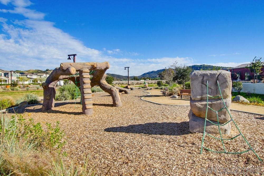 Detail Gallery Image 44 of 63 For 27740  Heritage Lane, Valley Center,  CA 92082 - 4 Beds | 3 Baths