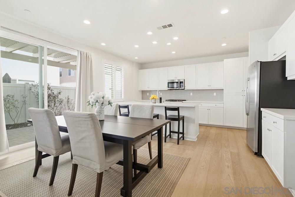 Detail Gallery Image 9 of 63 For 27740  Heritage Lane, Valley Center,  CA 92082 - 4 Beds | 3 Baths