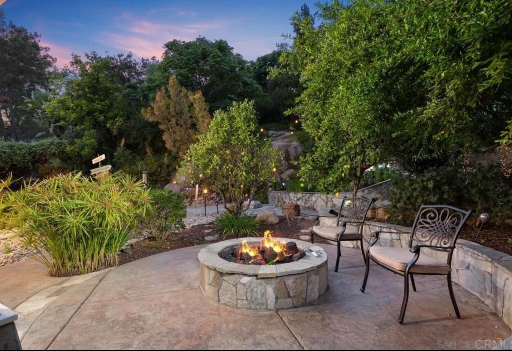 Detail Gallery Image 22 of 25 For 2114  Laura Drive, Escondido,  CA 92027 - 4 Beds | 3 Baths