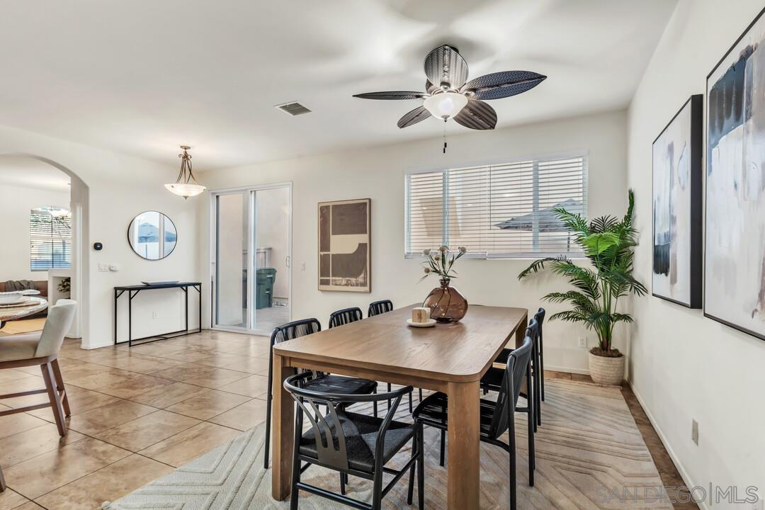 Detail Gallery Image 12 of 68 For 1738  Barbour Ave., Chula Vista,  CA 91913 - 5 Beds | 3/1 Baths