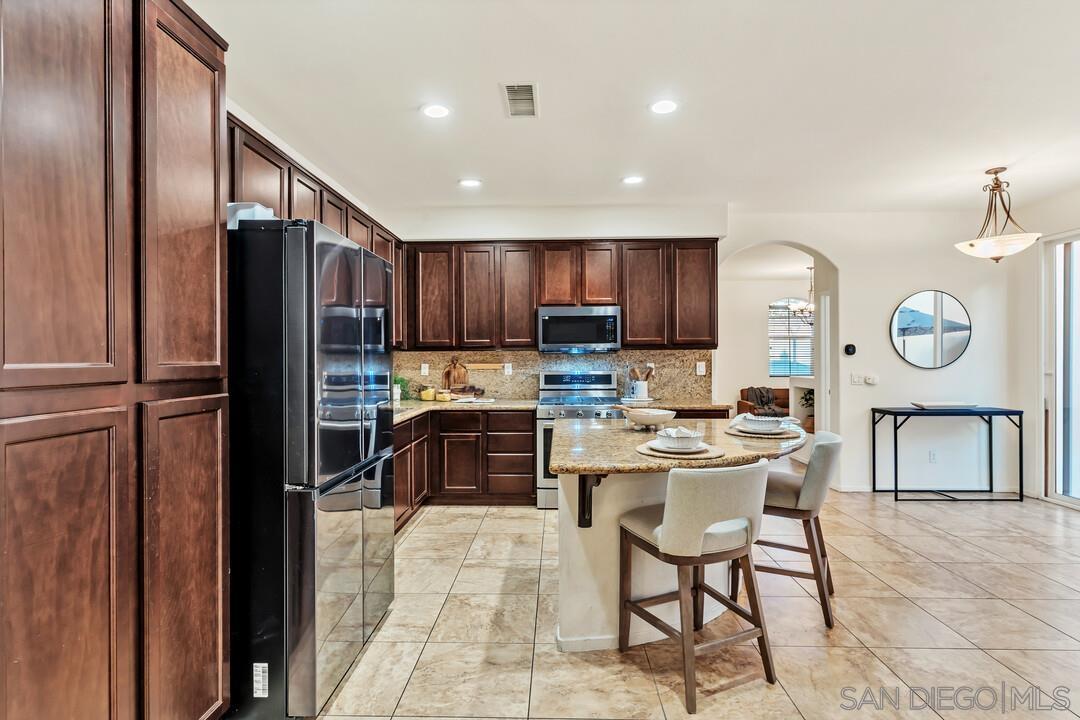 Detail Gallery Image 7 of 68 For 1738  Barbour Ave., Chula Vista,  CA 91913 - 5 Beds | 3/1 Baths