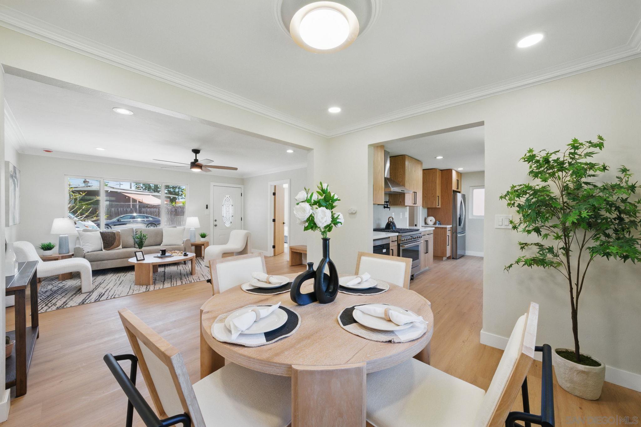 Detail Gallery Image 2 of 28 For 5460  Gilbert Dr, San Diego,  CA 92115 - 3 Beds | 2 Baths