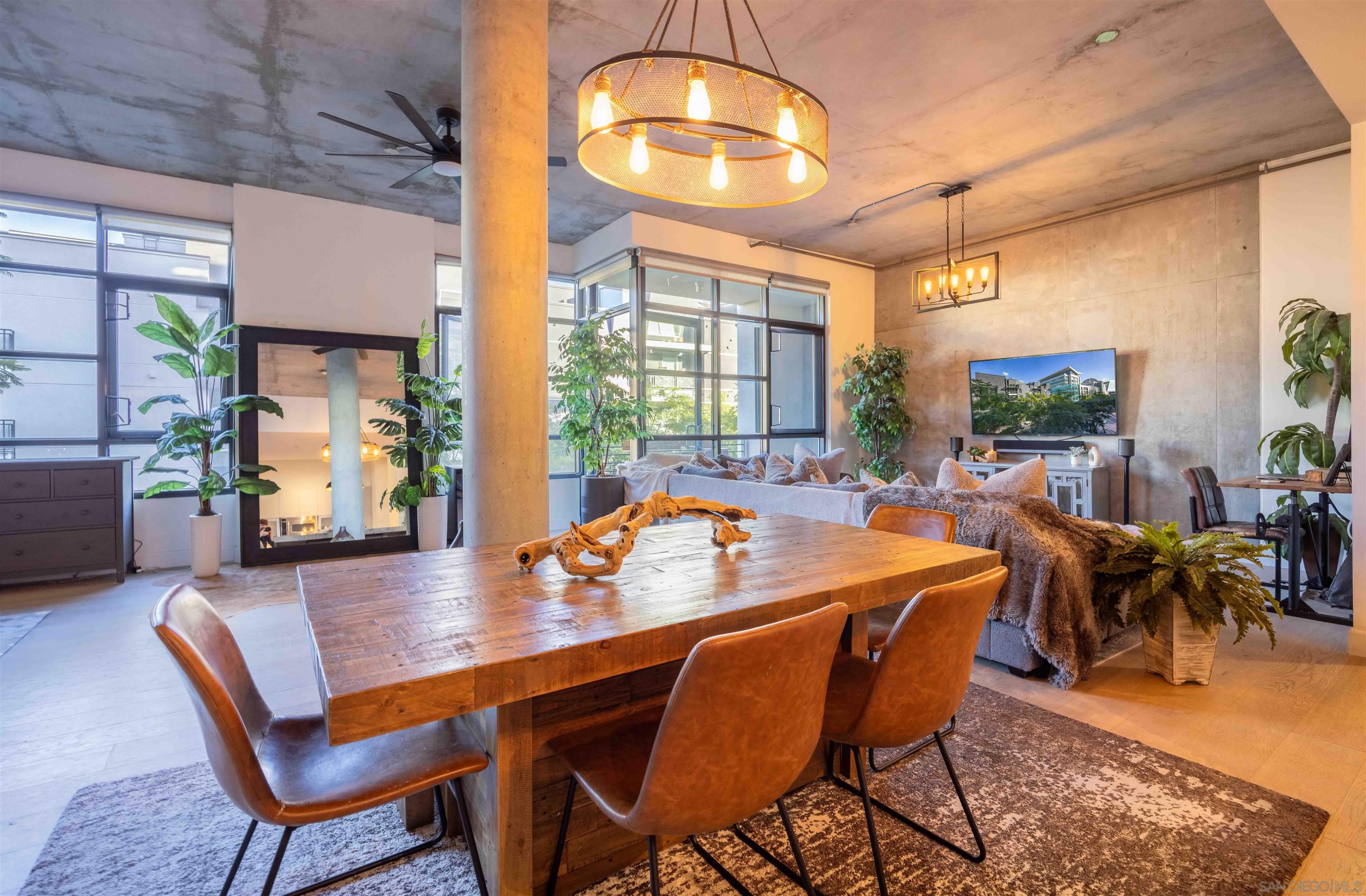 Detail Gallery Image 2 of 50 For 1050  Island Ave.  404, San Diego,  CA 92101 - 1 Beds | 2 Baths