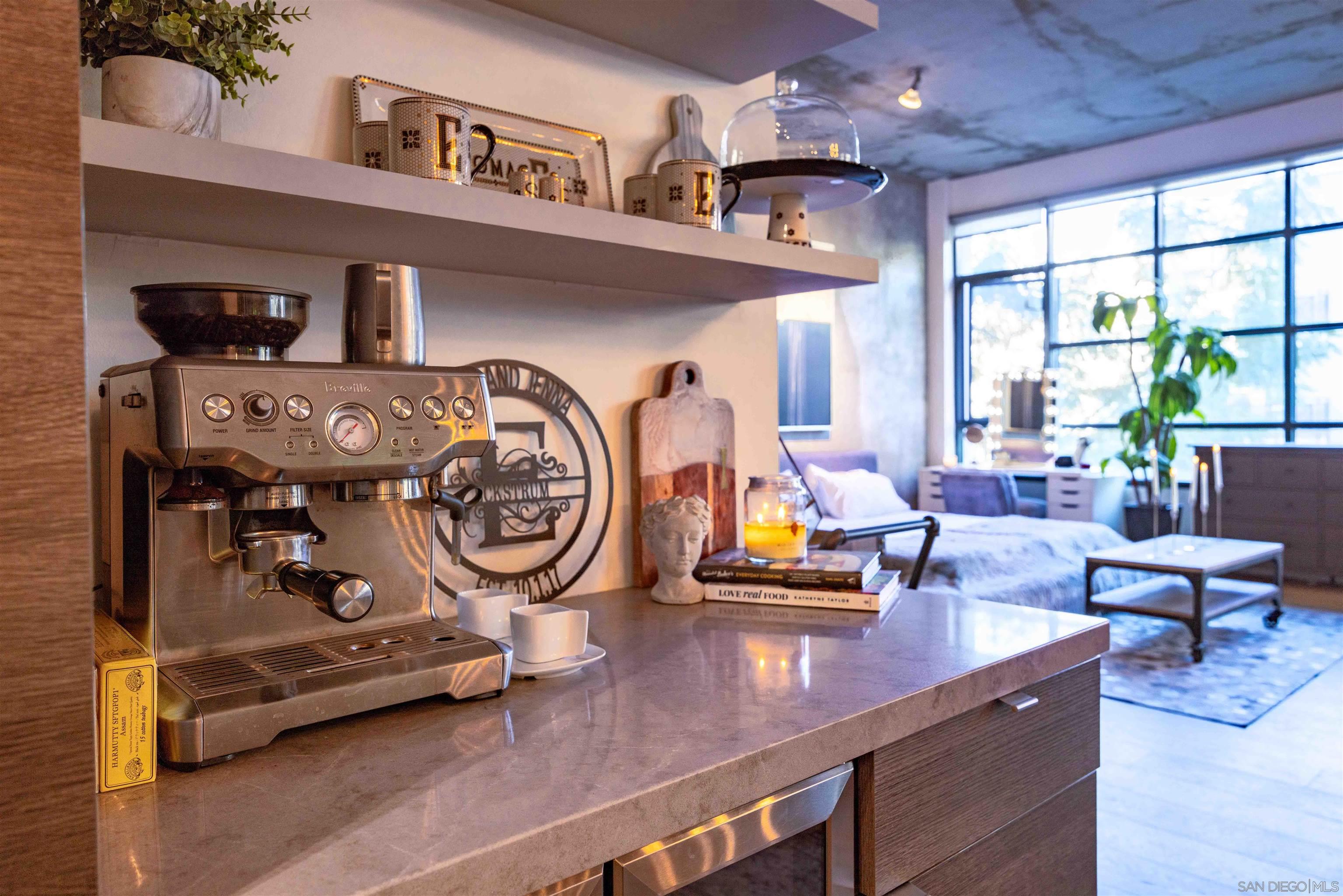 Detail Gallery Image 13 of 50 For 1050  Island Ave.  404, San Diego,  CA 92101 - 1 Beds | 2 Baths