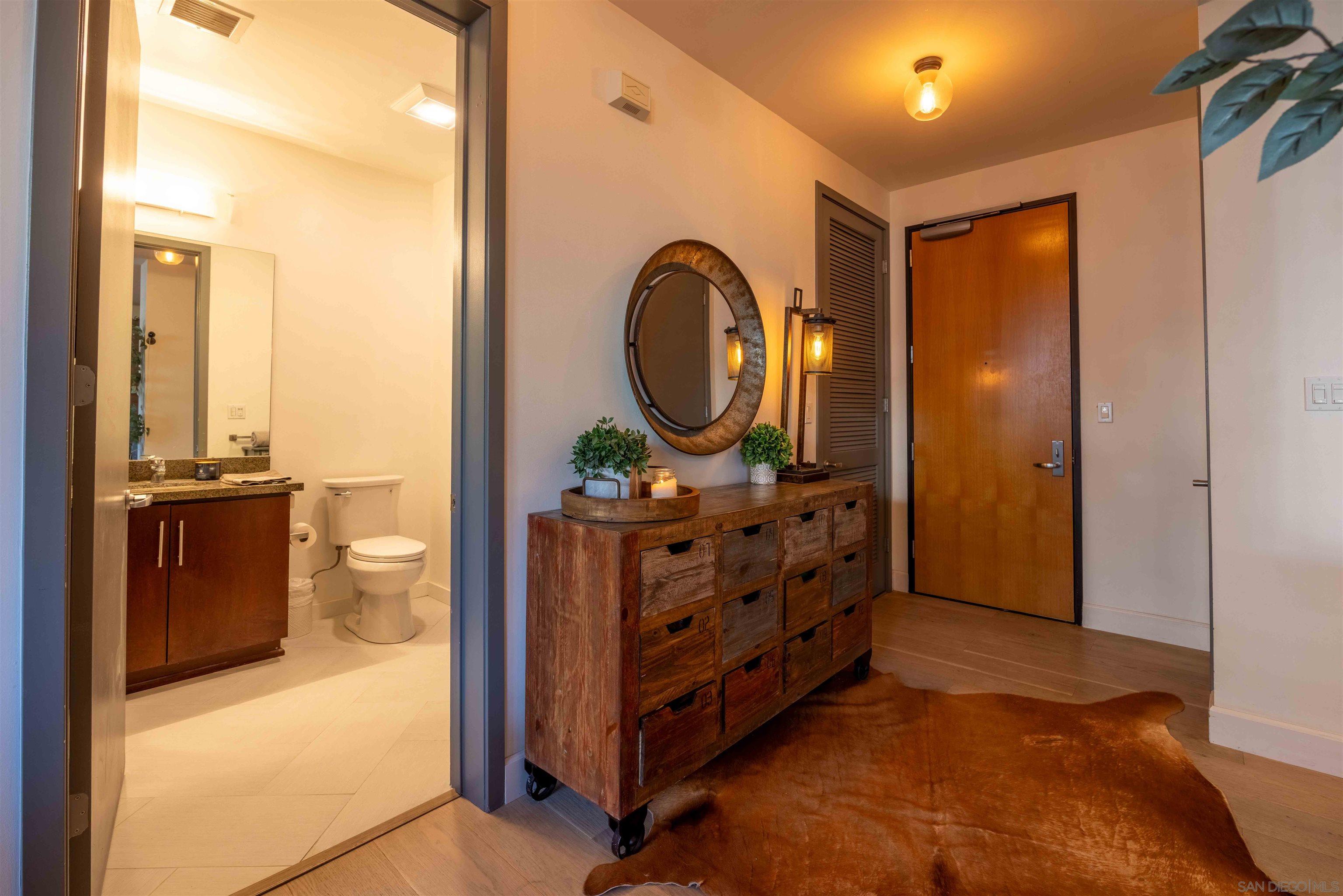 Detail Gallery Image 31 of 50 For 1050  Island Ave.  404, San Diego,  CA 92101 - 1 Beds | 2 Baths