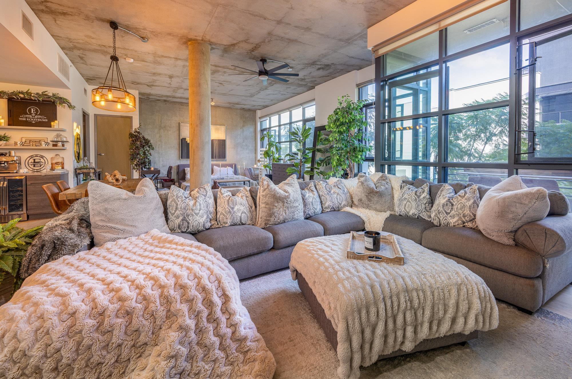 Detail Gallery Image 7 of 50 For 1050  Island Ave.  404, San Diego,  CA 92101 - 1 Beds | 2 Baths