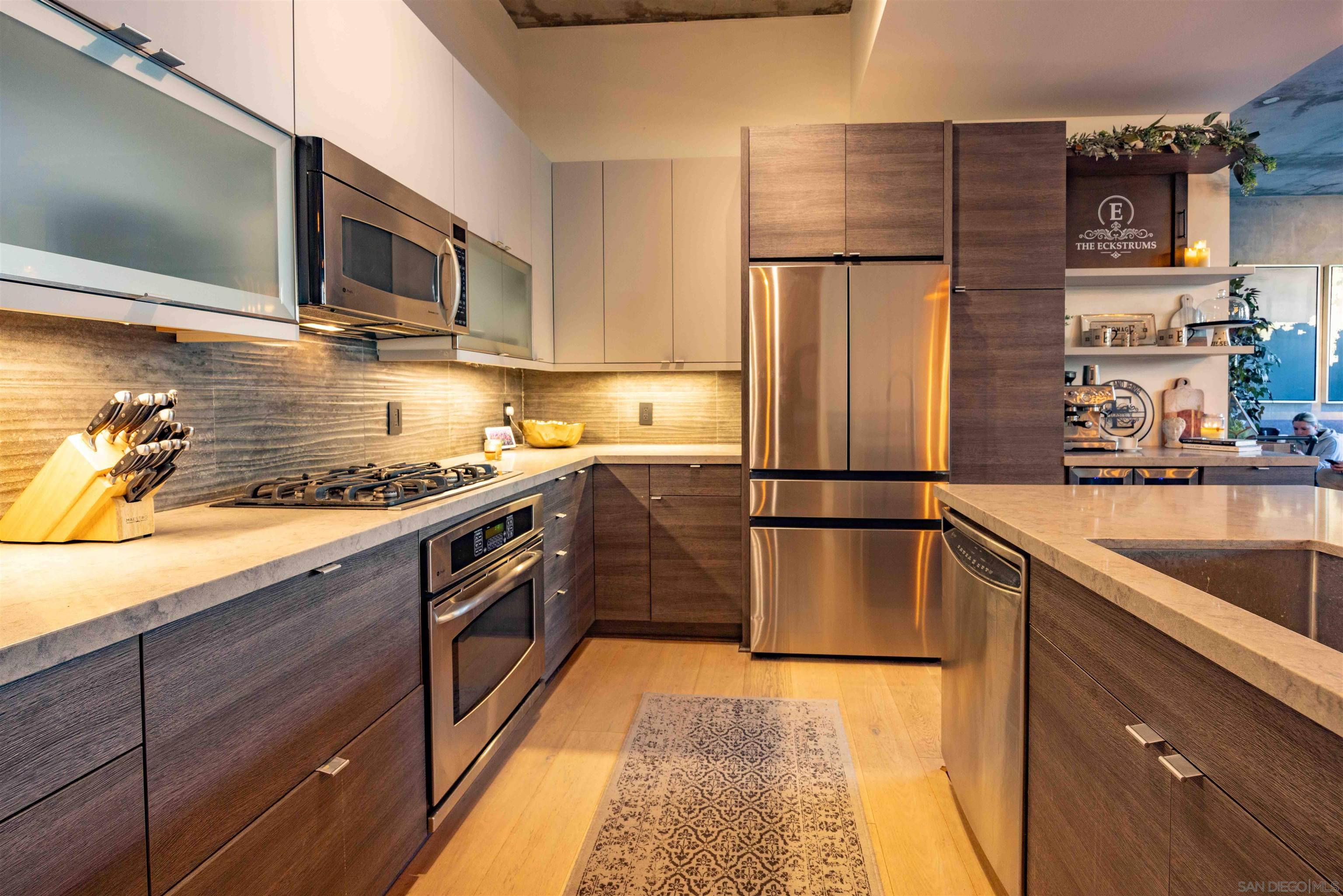 Detail Gallery Image 9 of 50 For 1050  Island Ave.  404, San Diego,  CA 92101 - 1 Beds | 2 Baths