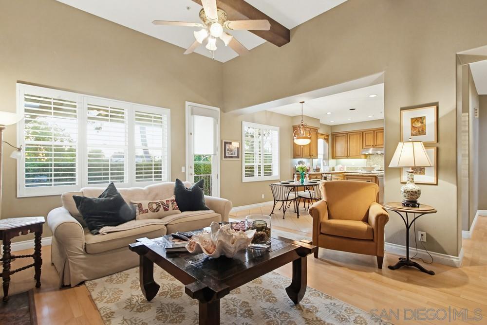 Detail Gallery Image 13 of 46 For 1932  Golden Hill, Vista,  CA 92084 - 4 Beds | 3 Baths