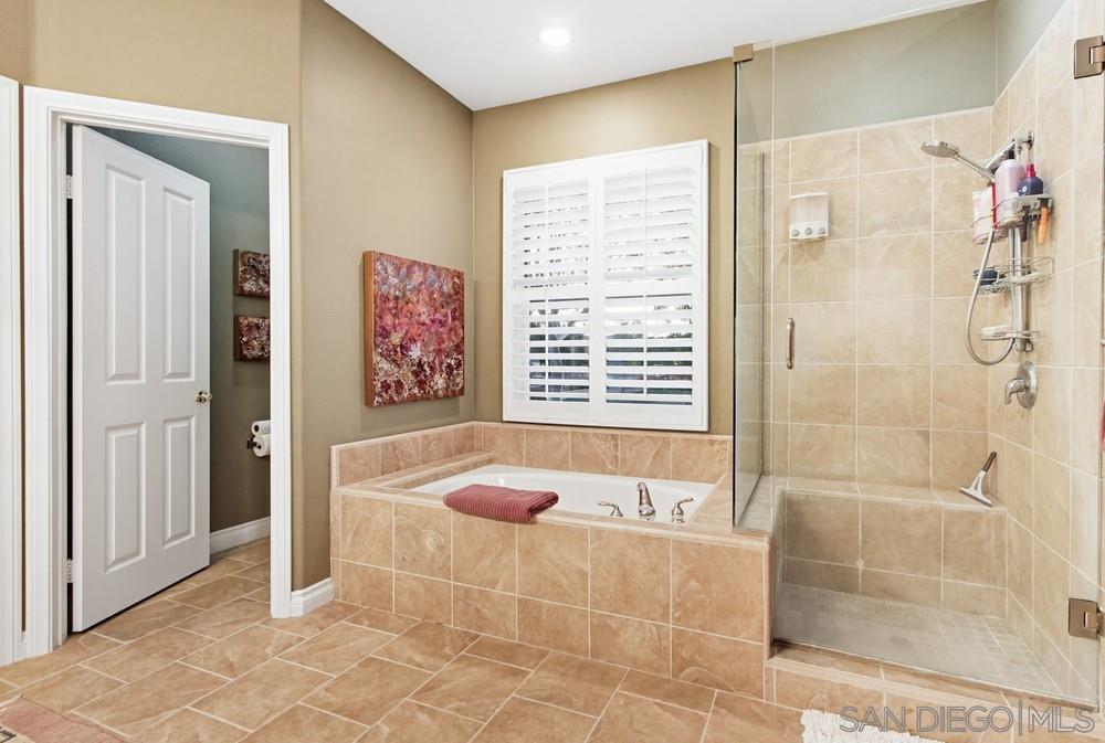 Detail Gallery Image 27 of 46 For 1932  Golden Hill, Vista,  CA 92084 - 4 Beds | 3 Baths