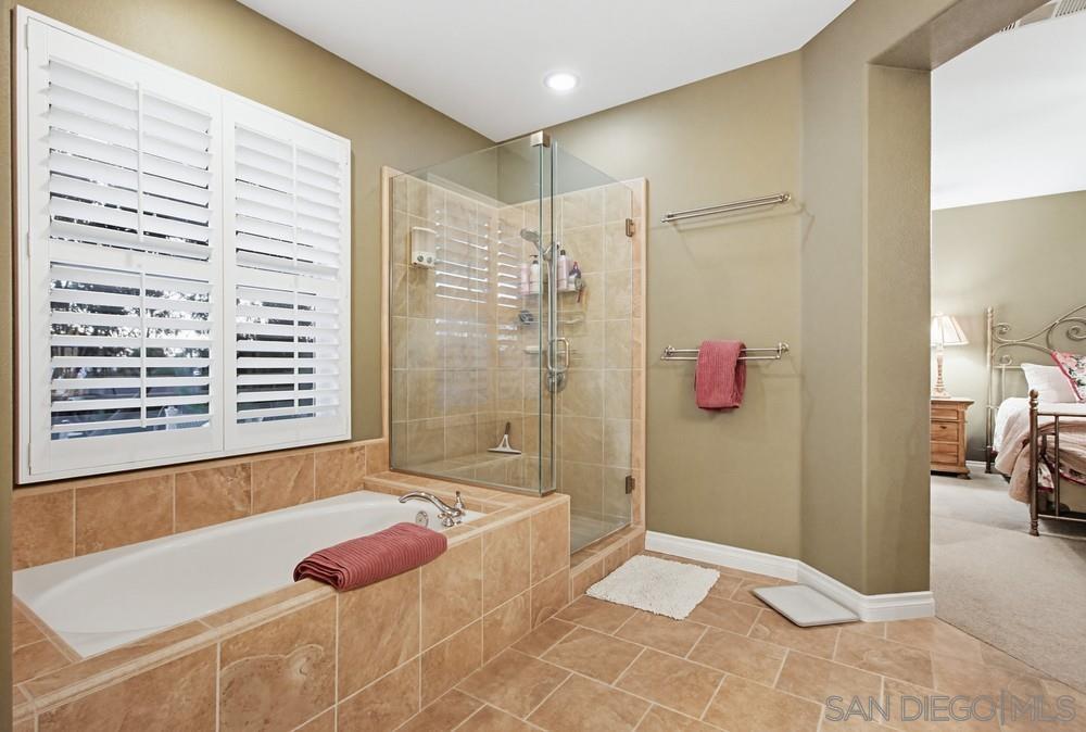 Detail Gallery Image 28 of 46 For 1932  Golden Hill, Vista,  CA 92084 - 4 Beds | 3 Baths