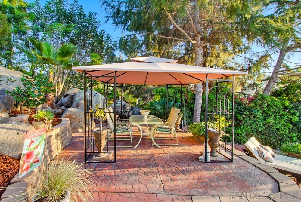 Detail Gallery Image 34 of 46 For 1932  Golden Hill, Vista,  CA 92084 - 4 Beds | 3 Baths