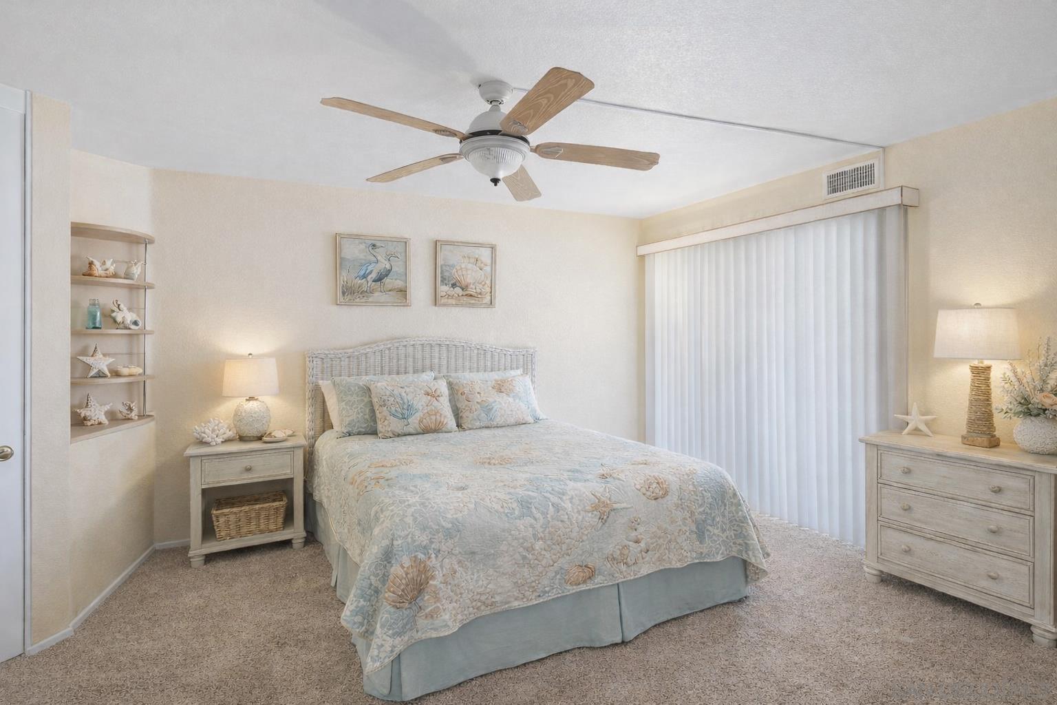 Detail Gallery Image 12 of 27 For 7263  Camino Degrazia  #33,  San Diego,  CA 92111 - 2 Beds | 2 Baths