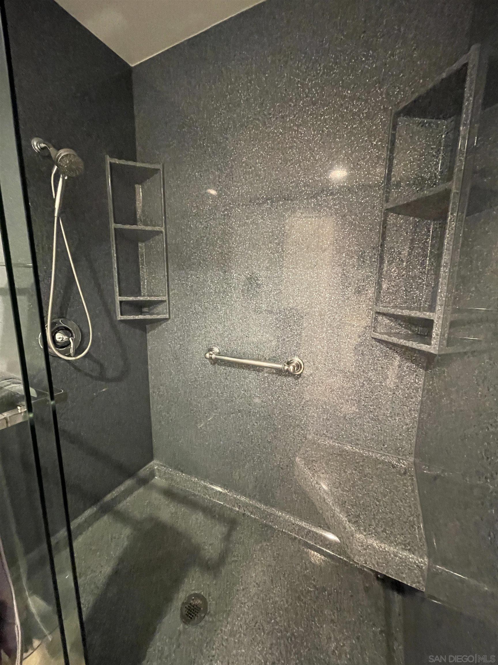 Detail Gallery Image 14 of 27 For 7263  Camino Degrazia  #33,  San Diego,  CA 92111 - 2 Beds | 2 Baths