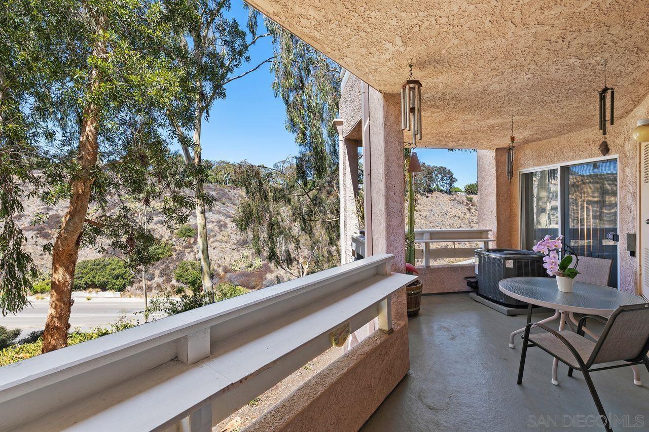 Detail Gallery Image 20 of 27 For 7263  Camino Degrazia  #33,  San Diego,  CA 92111 - 2 Beds | 2 Baths