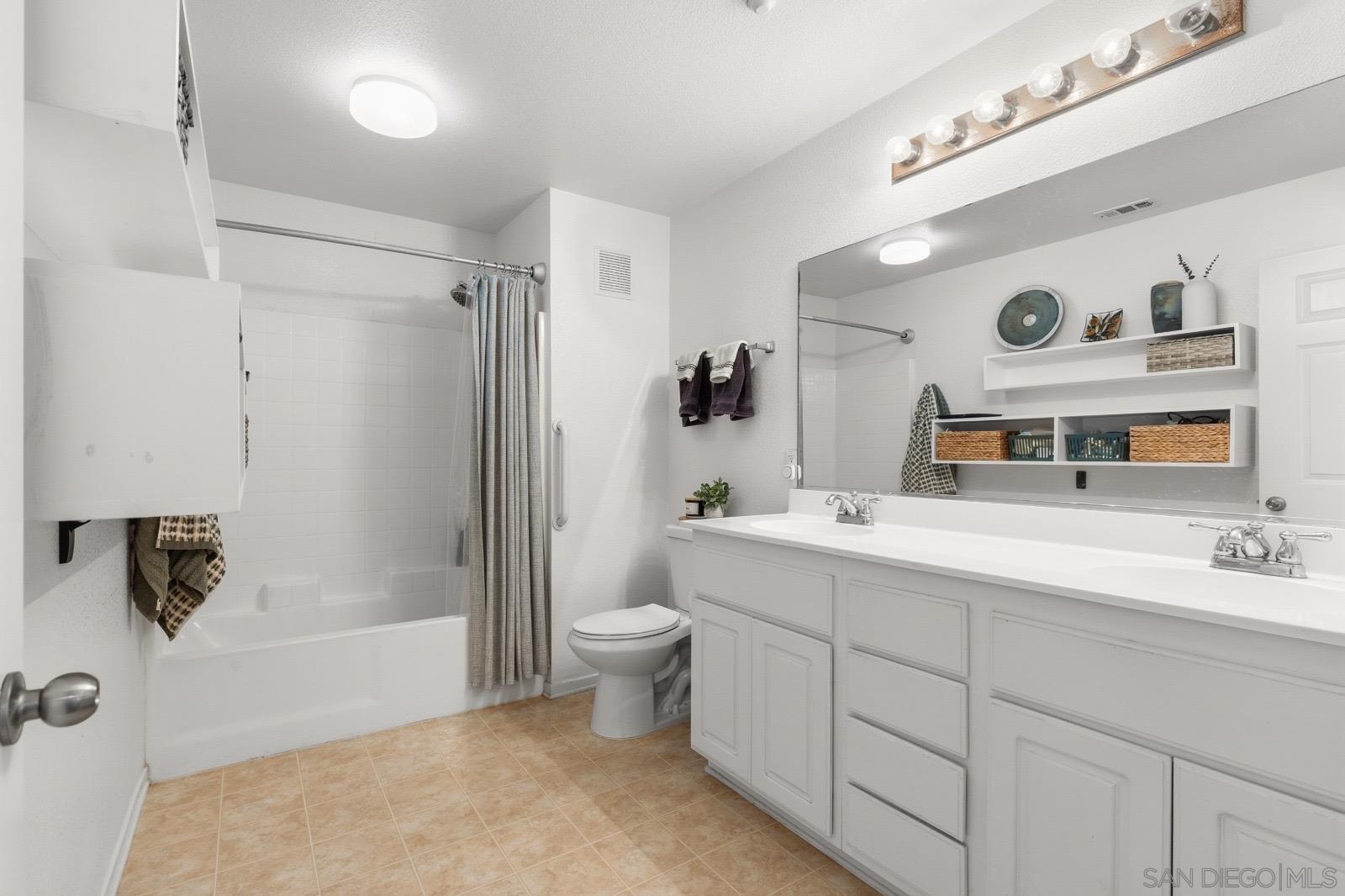 Detail Gallery Image 8 of 24 For 9728  Marilla Dr  #805,  Lakeside,  CA 92040 - 1 Beds | 1 Baths