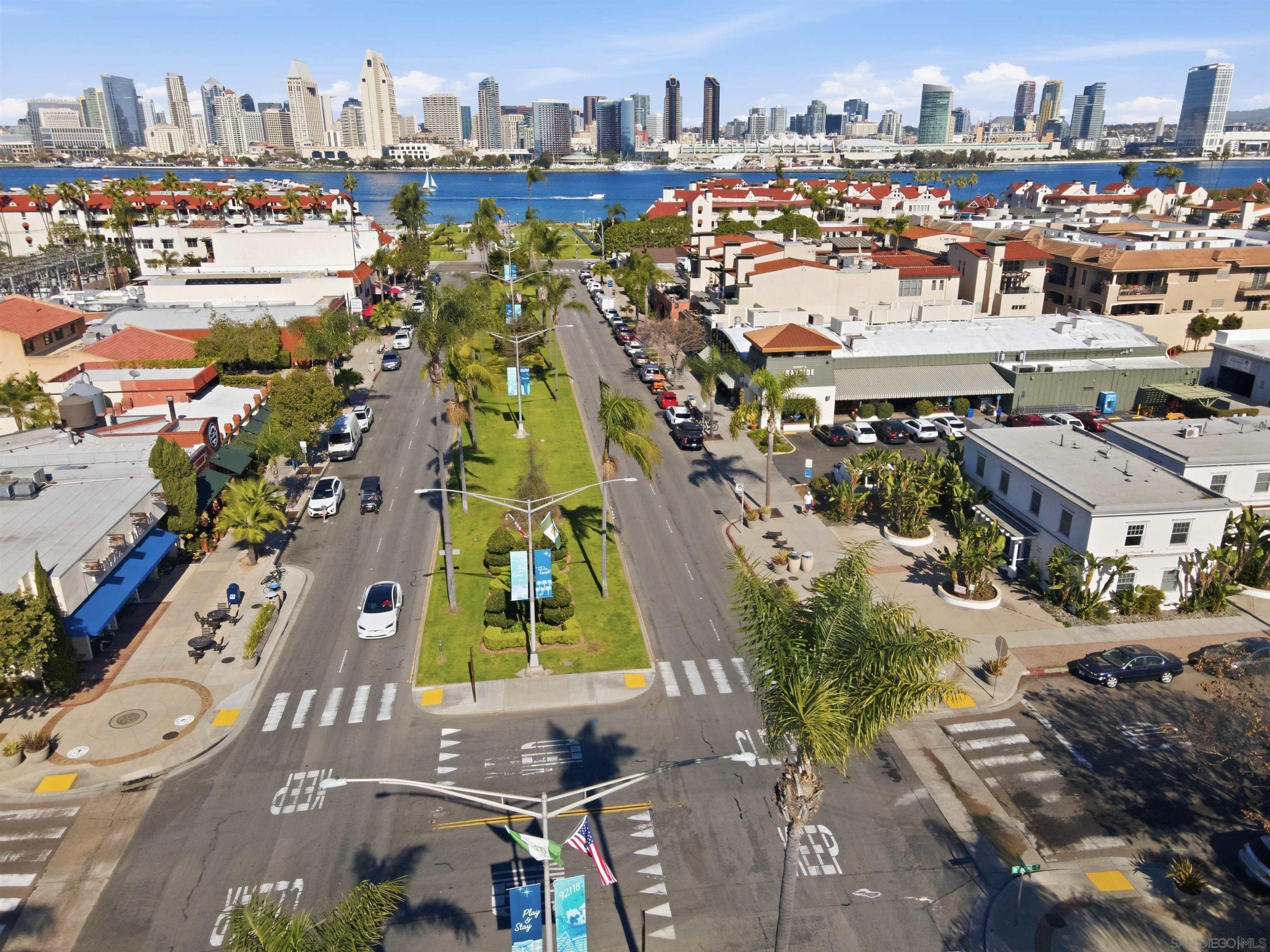 Detail Gallery Image 8 of 31 For 248  Orange Avenue, Coronado,  CA 92118 - – Beds | – Baths