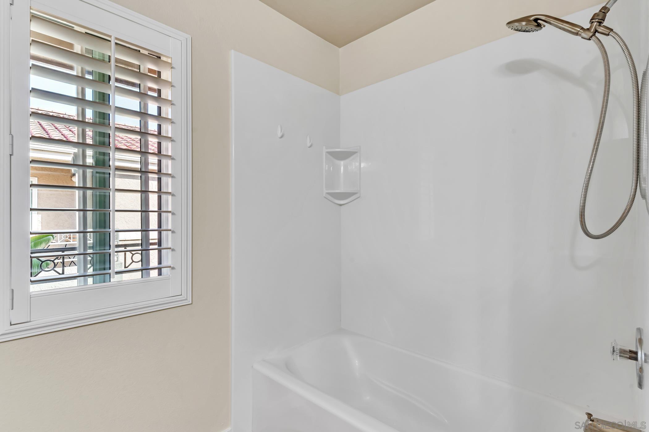 Detail Gallery Image 19 of 38 For 7545  Charmant Dr  #1322,  San Diego,  CA 92122 - 1 Beds | 1 Baths