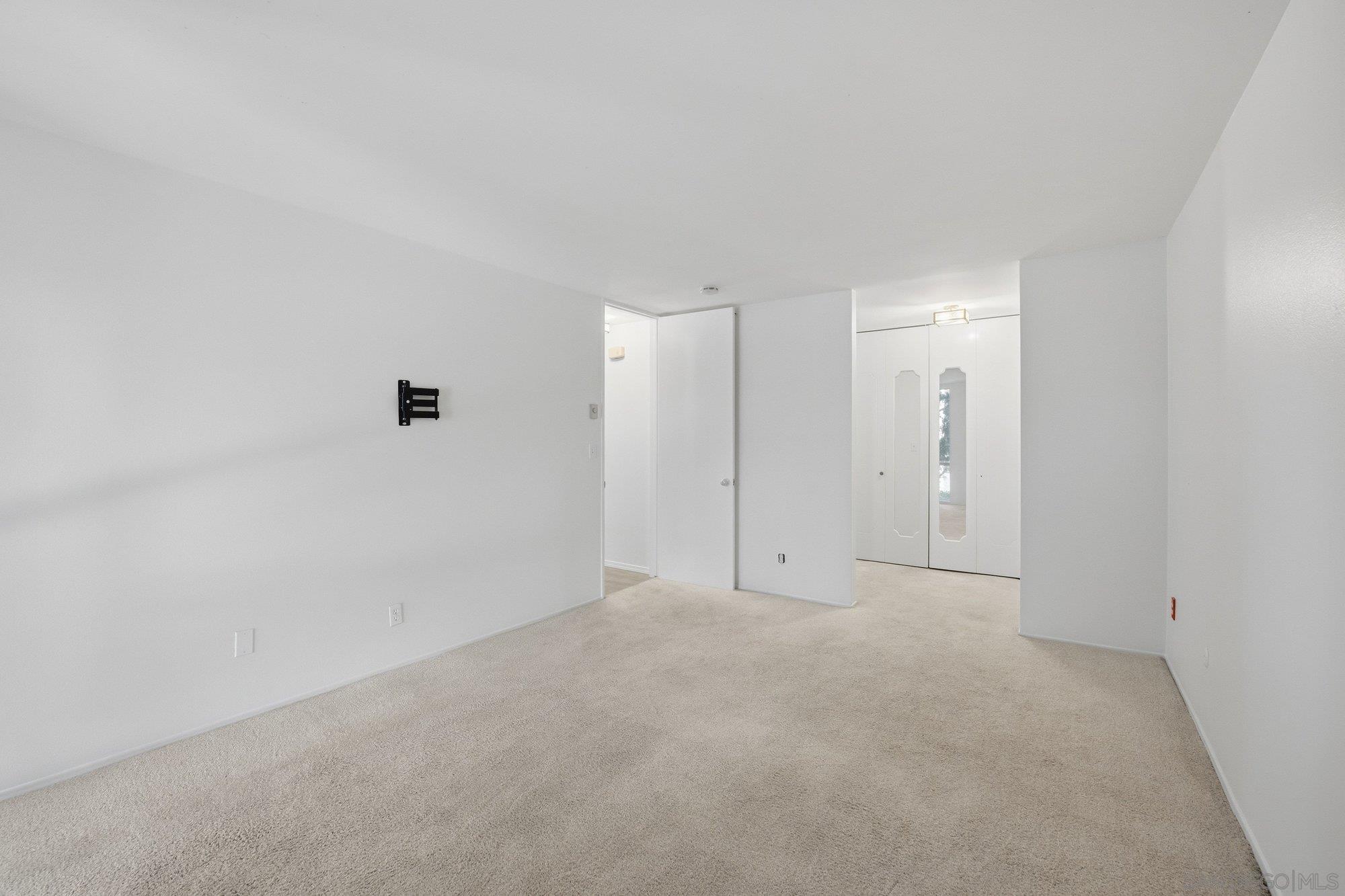 Detail Gallery Image 14 of 29 For 6455  La Jolla Blvd  #155,  La Jolla,  CA 92037 - 2 Beds | 2 Baths