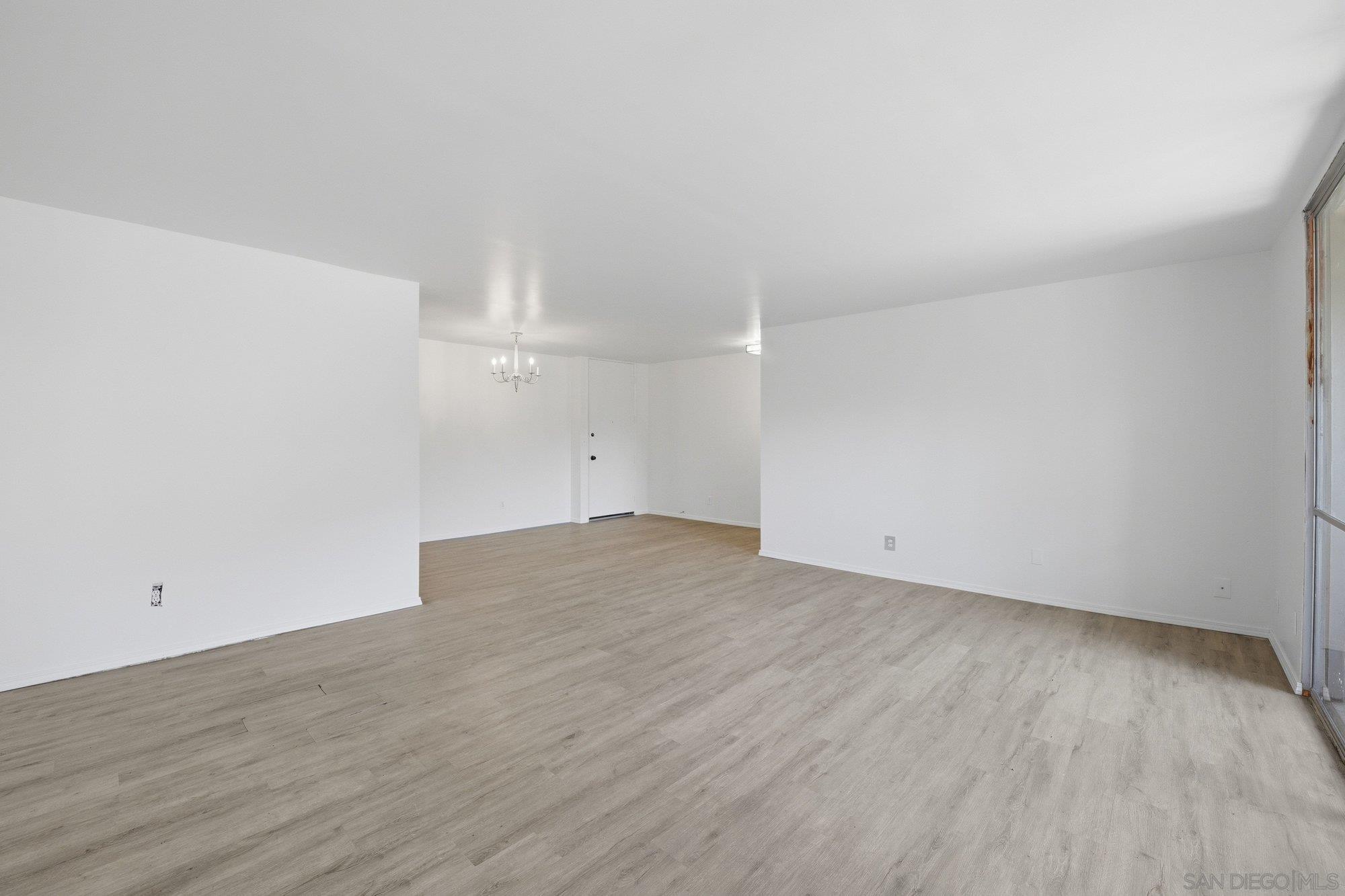 Detail Gallery Image 6 of 29 For 6455  La Jolla Blvd  #155,  La Jolla,  CA 92037 - 2 Beds | 2 Baths