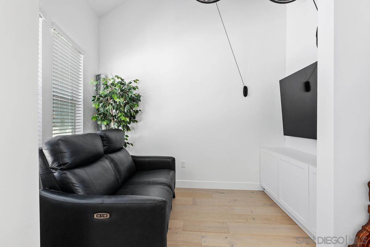 Detail Gallery Image 26 of 44 For 401 N Coast Hwy  #210,  Oceanside,  CA 92054 - 3 Beds | 3 Baths