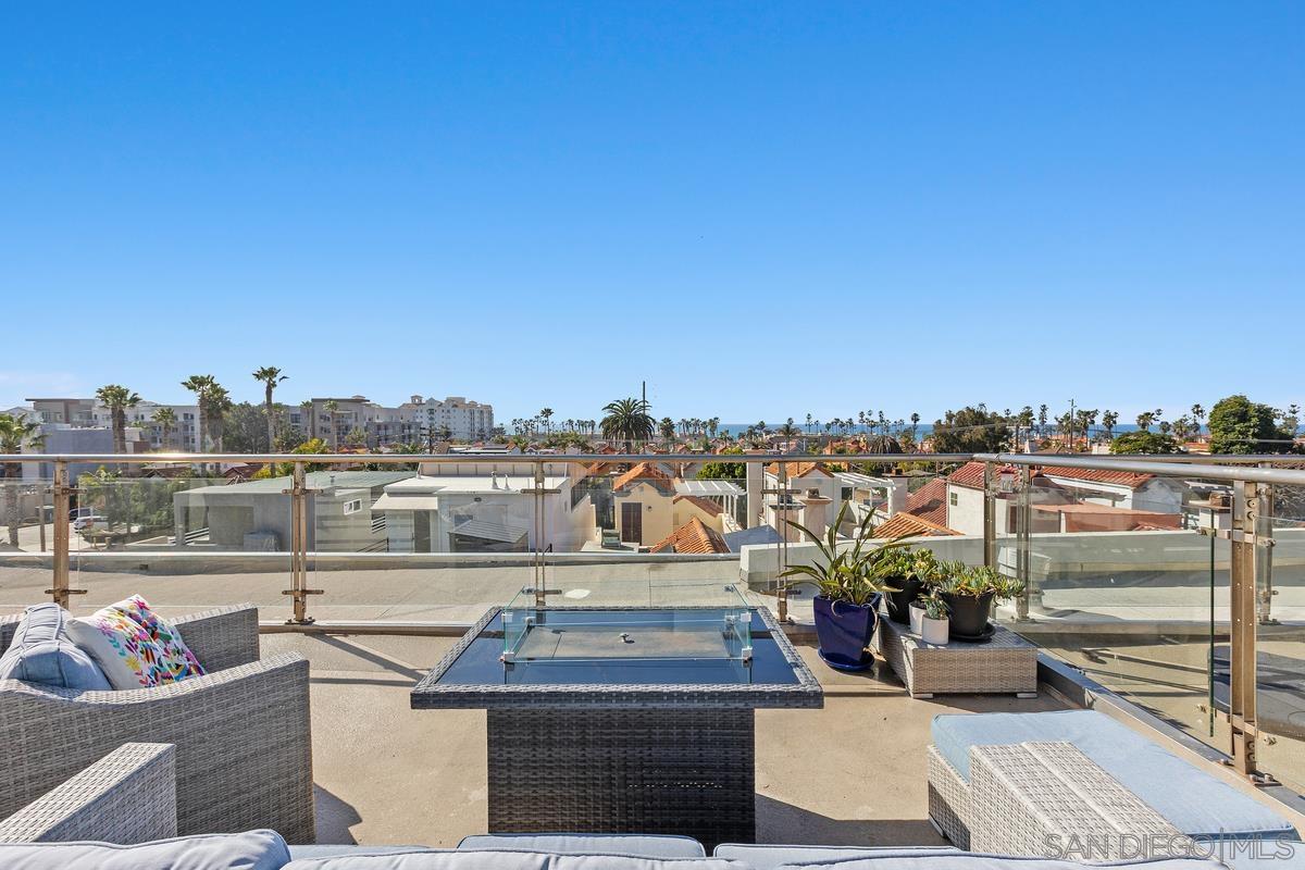 Detail Gallery Image 31 of 44 For 401 N Coast Hwy  #210,  Oceanside,  CA 92054 - 3 Beds | 3 Baths