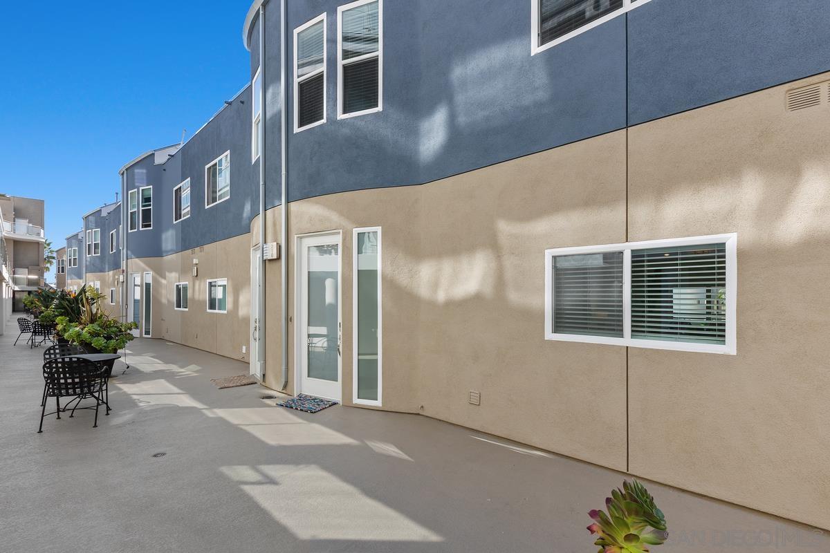 Detail Gallery Image 41 of 44 For 401 N Coast Hwy  #210,  Oceanside,  CA 92054 - 3 Beds | 3 Baths